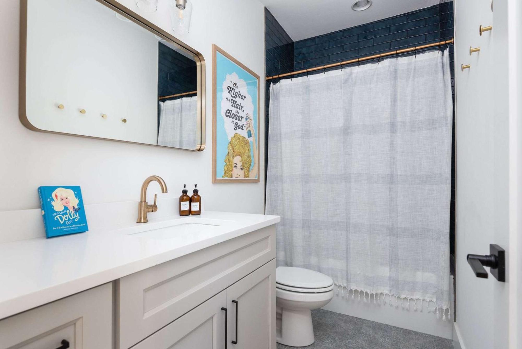 The Dolly House 8br Sleeps 24 5min To Dt *