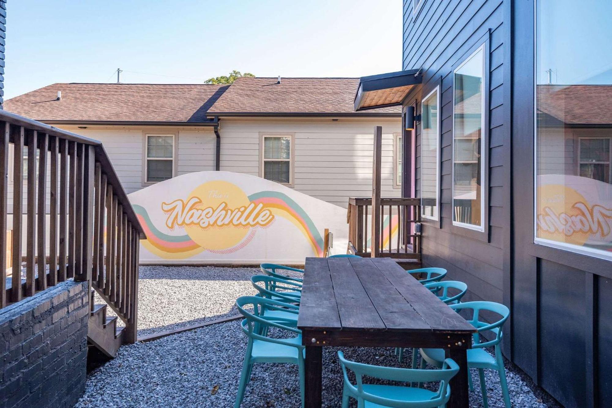 The Dolly House 8br Sleeps 24 5min To Dt * Nashville