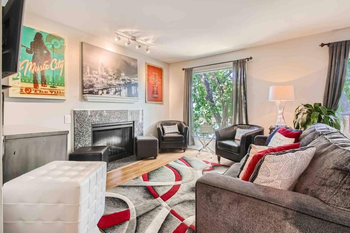 Uncork And Unwind Free Parking Pool Walk To Broadway! Nashville