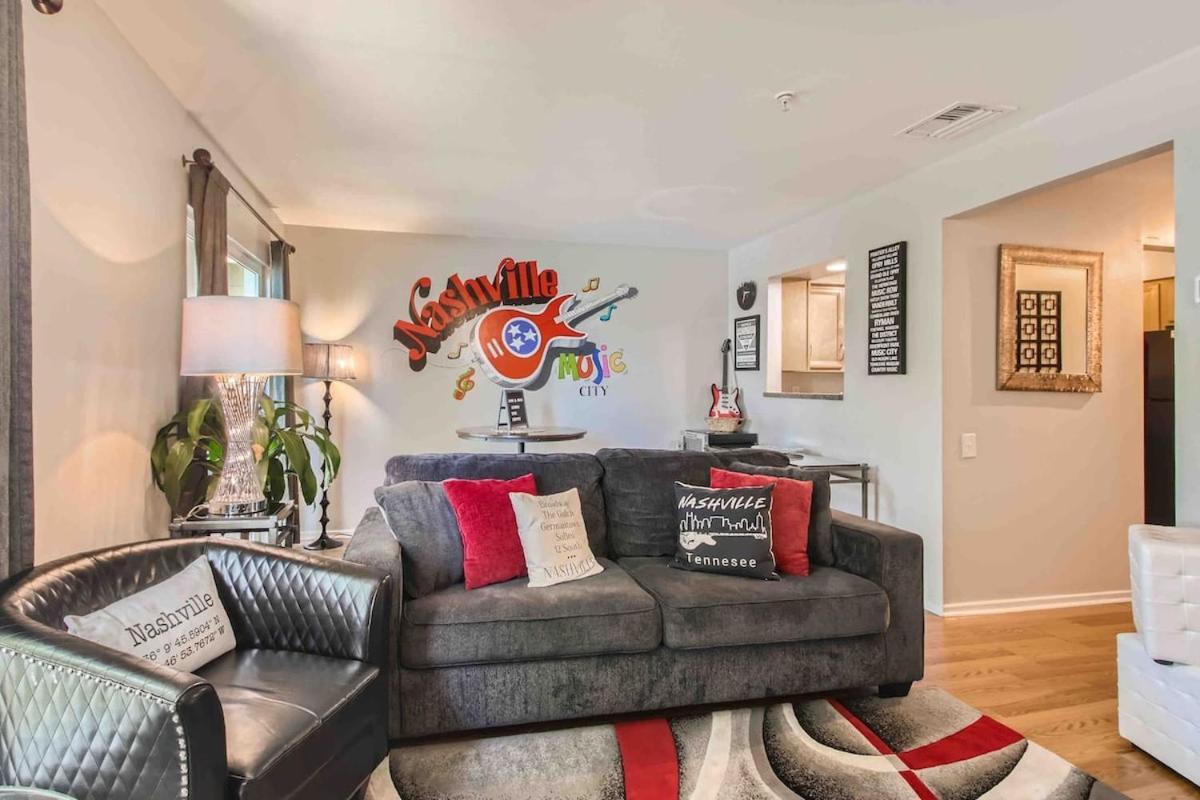 Apartment Uncork And Unwind Free Parking Pool Walk To Broadway! Nashville