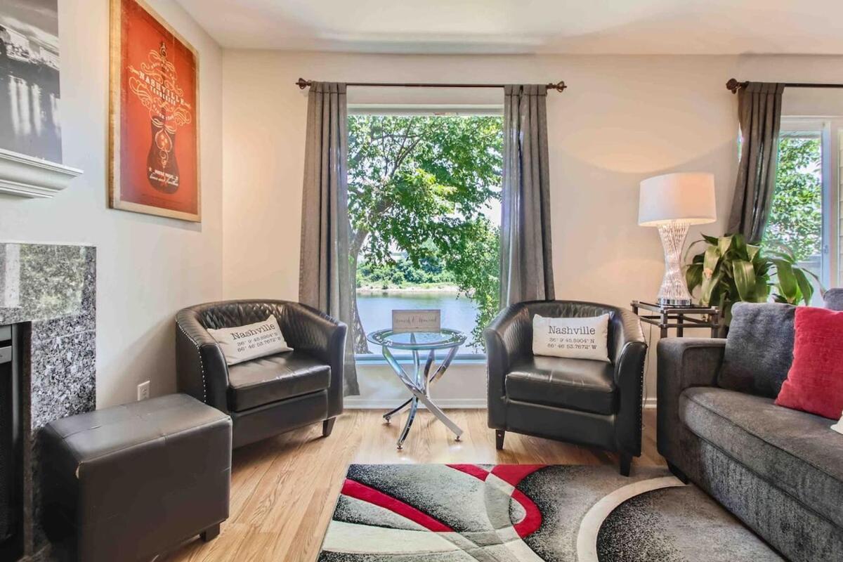 Apartment Uncork And Unwind Free Parking Pool Walk To Broadway!