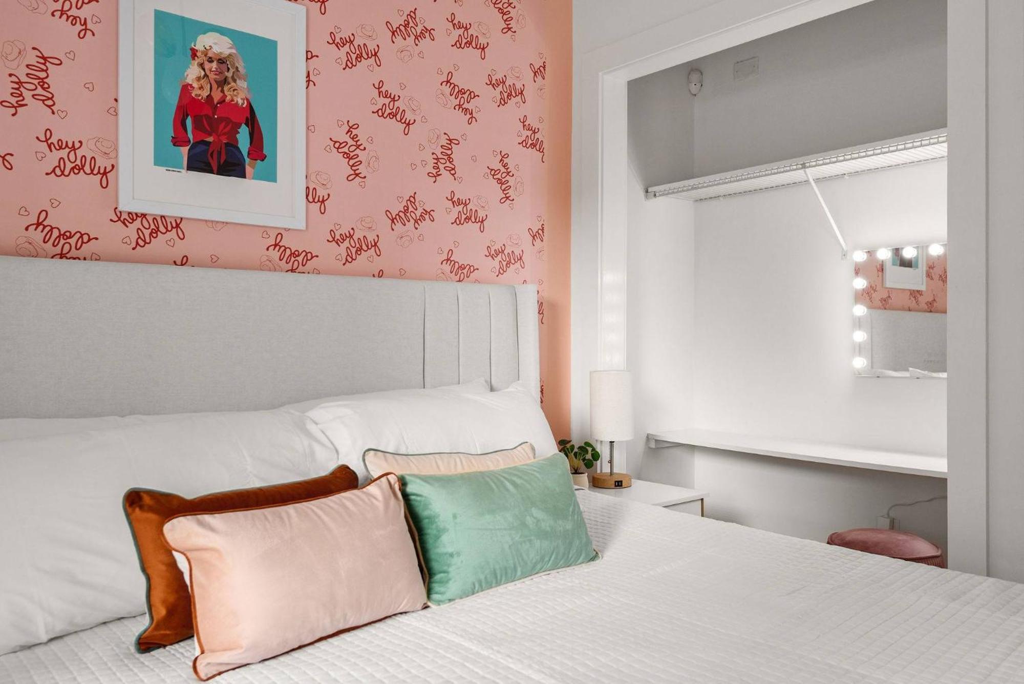 The Dolly House On Music Row - 4br - Sleeps 12 * Nashville