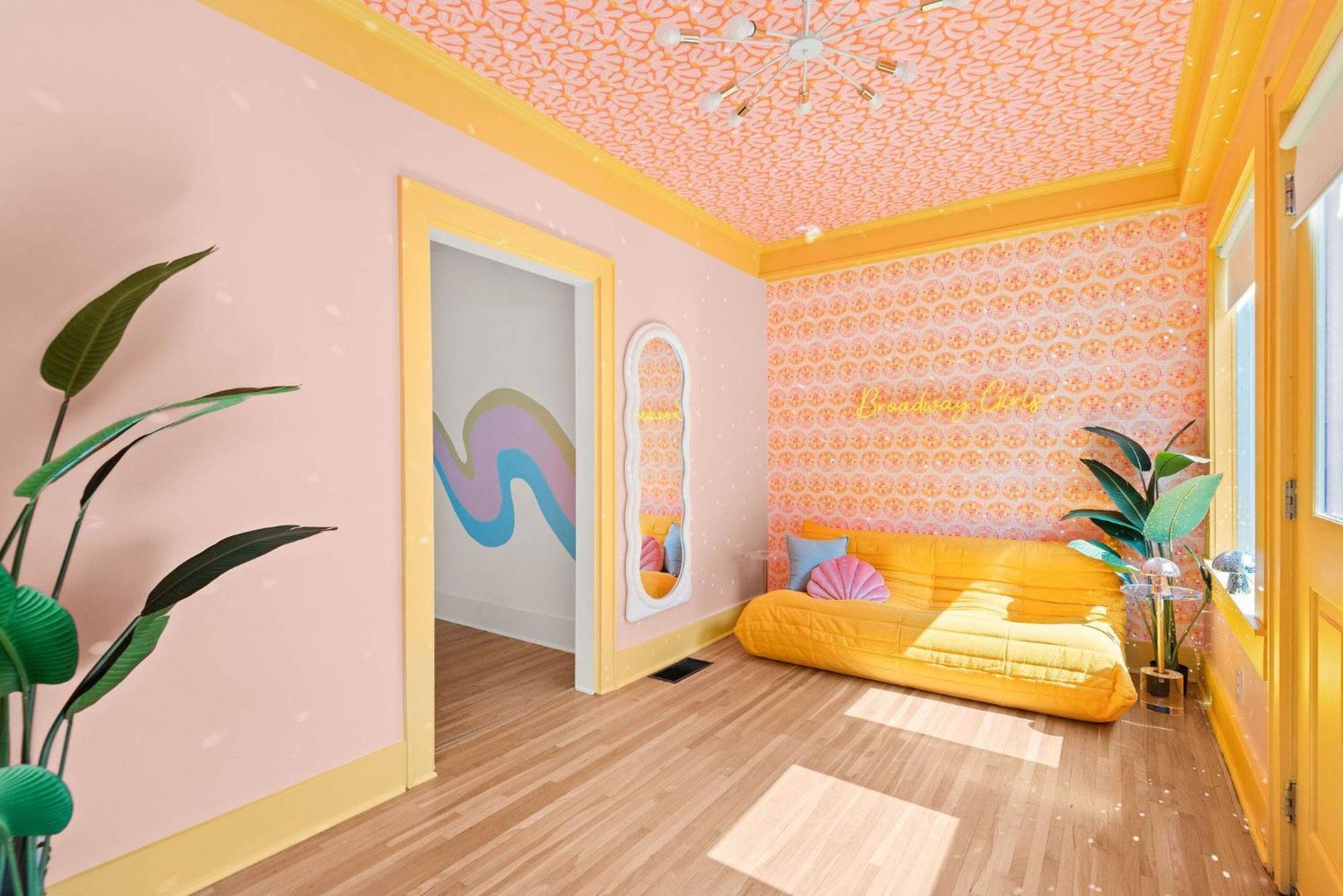 The Dolly House On Music Row - 4br - Sleeps 12 *