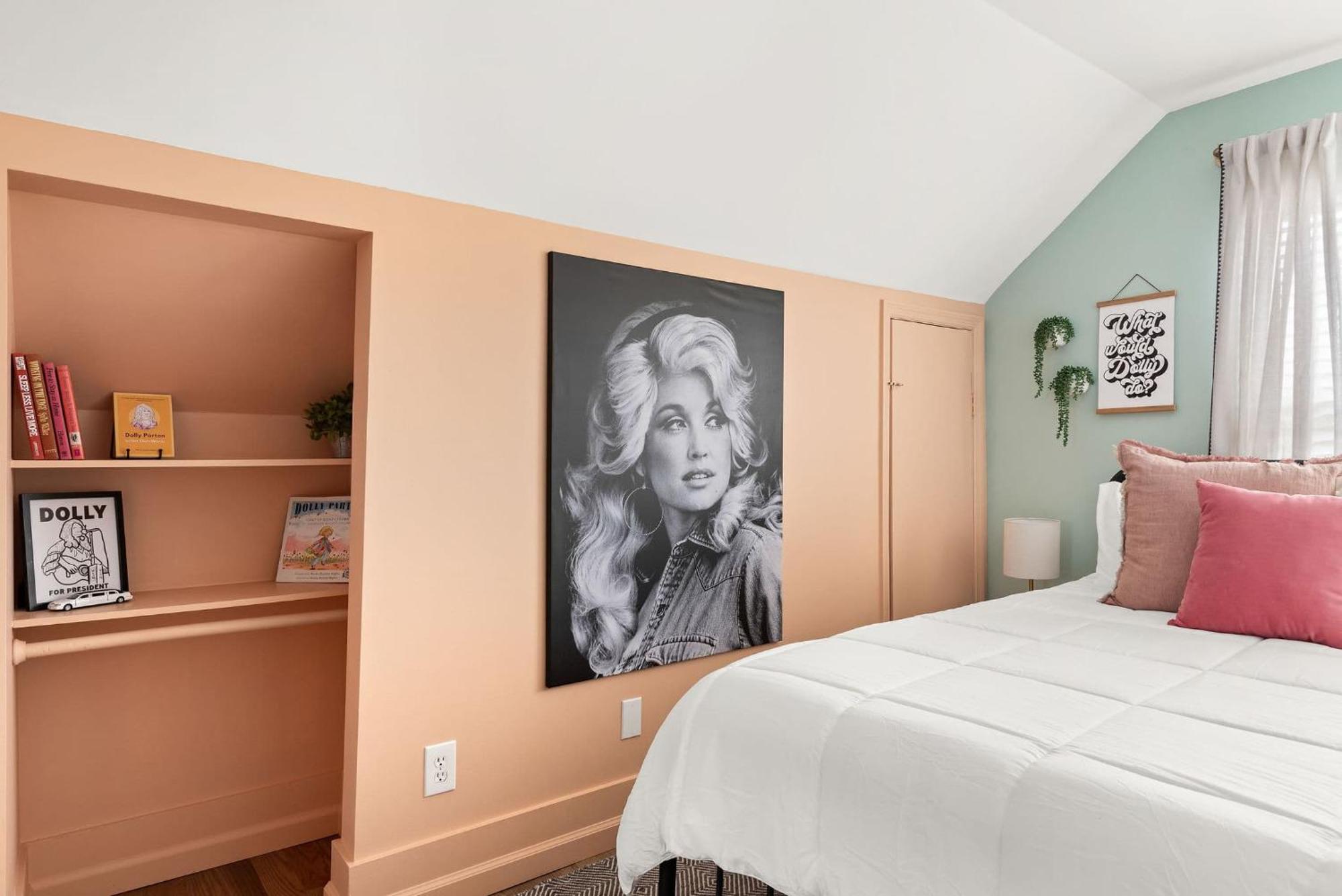 Dolly Johnny Willie Inspired 5 Min From Holiday home *