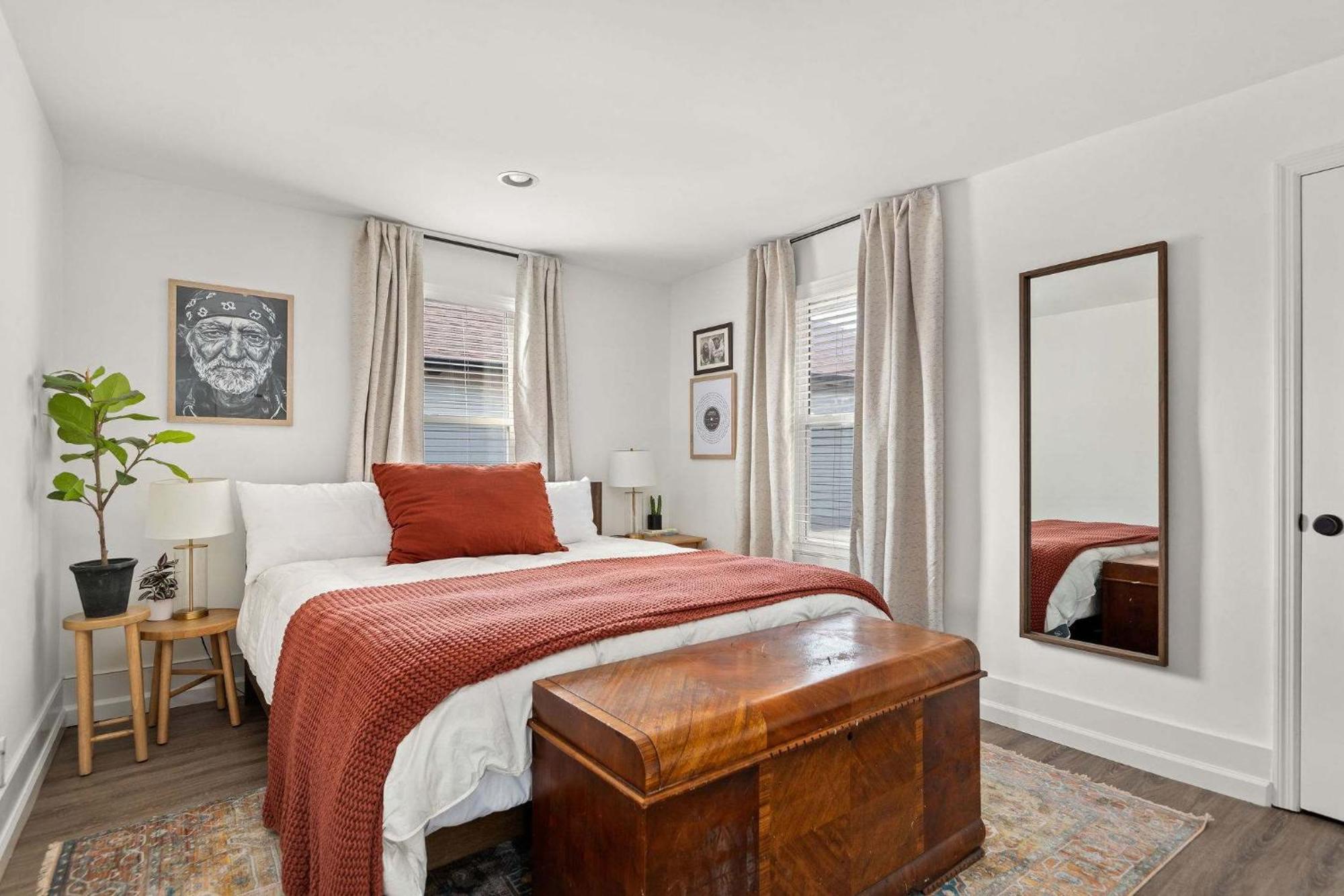 Holiday home Dolly Johnny Willie Inspired 5 Min From Nashville