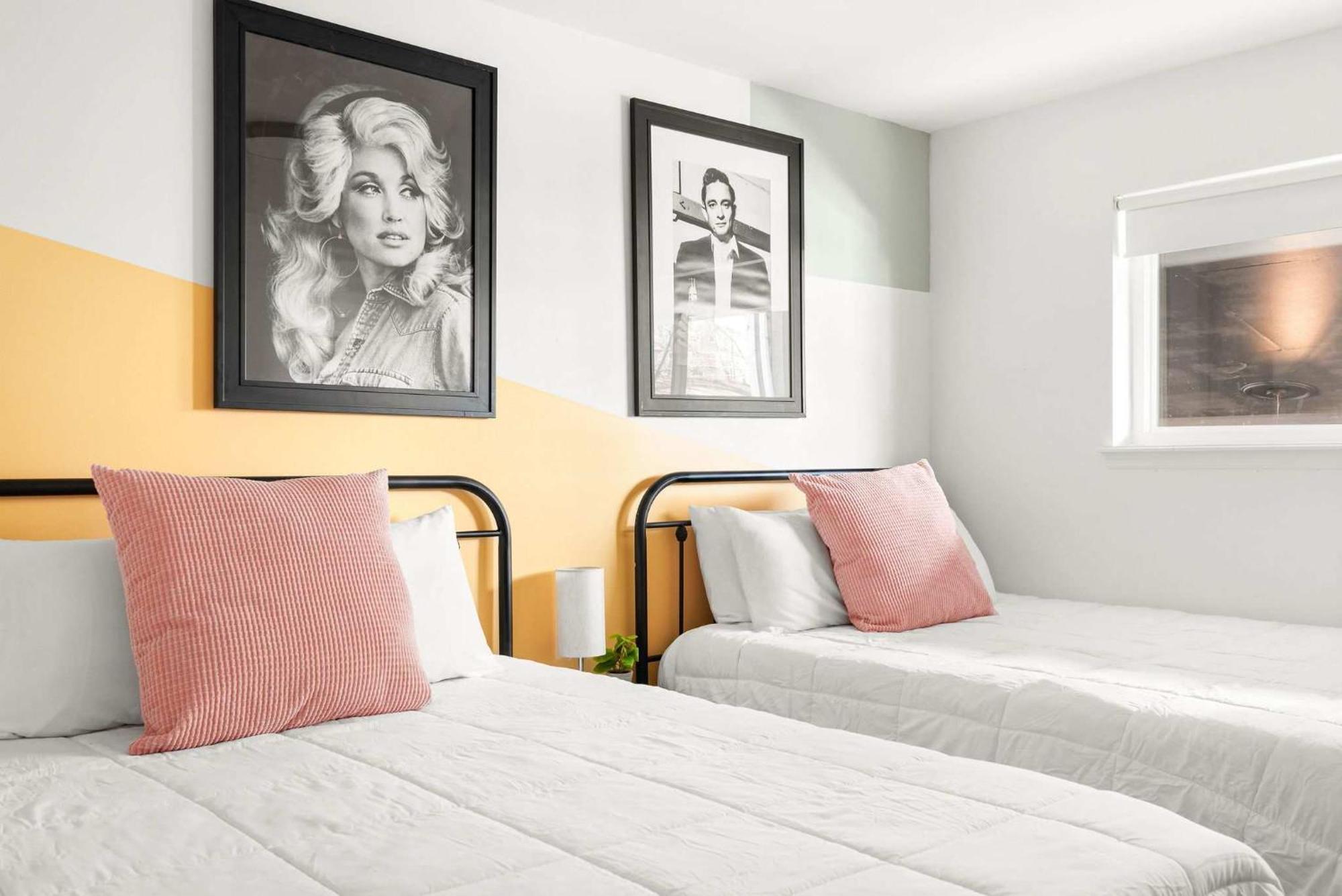 Music Row 2br - 2 Bath Sleeps 12 Apartment