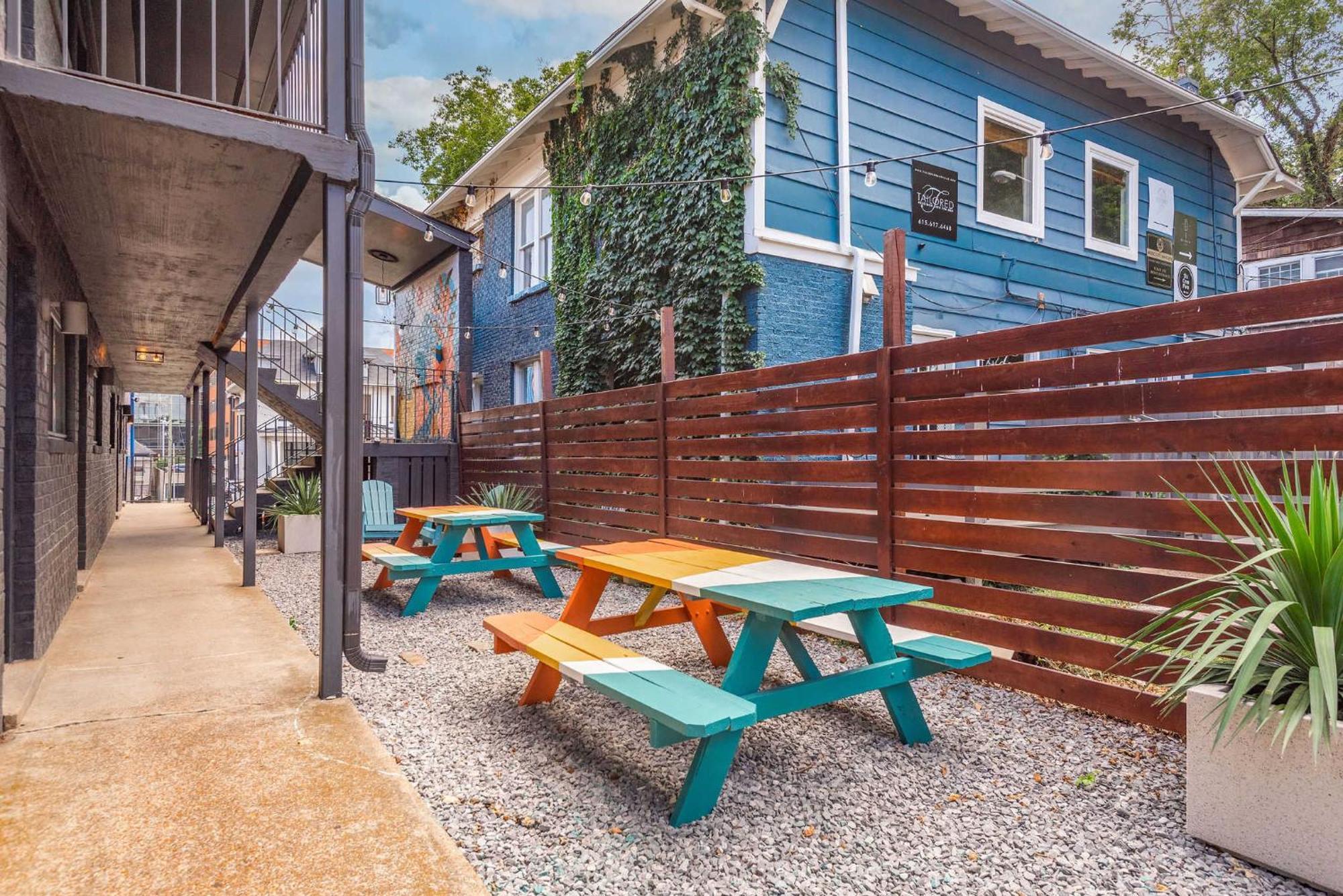 Dolly On Music Row Sleeps 12 Apartment Nashville