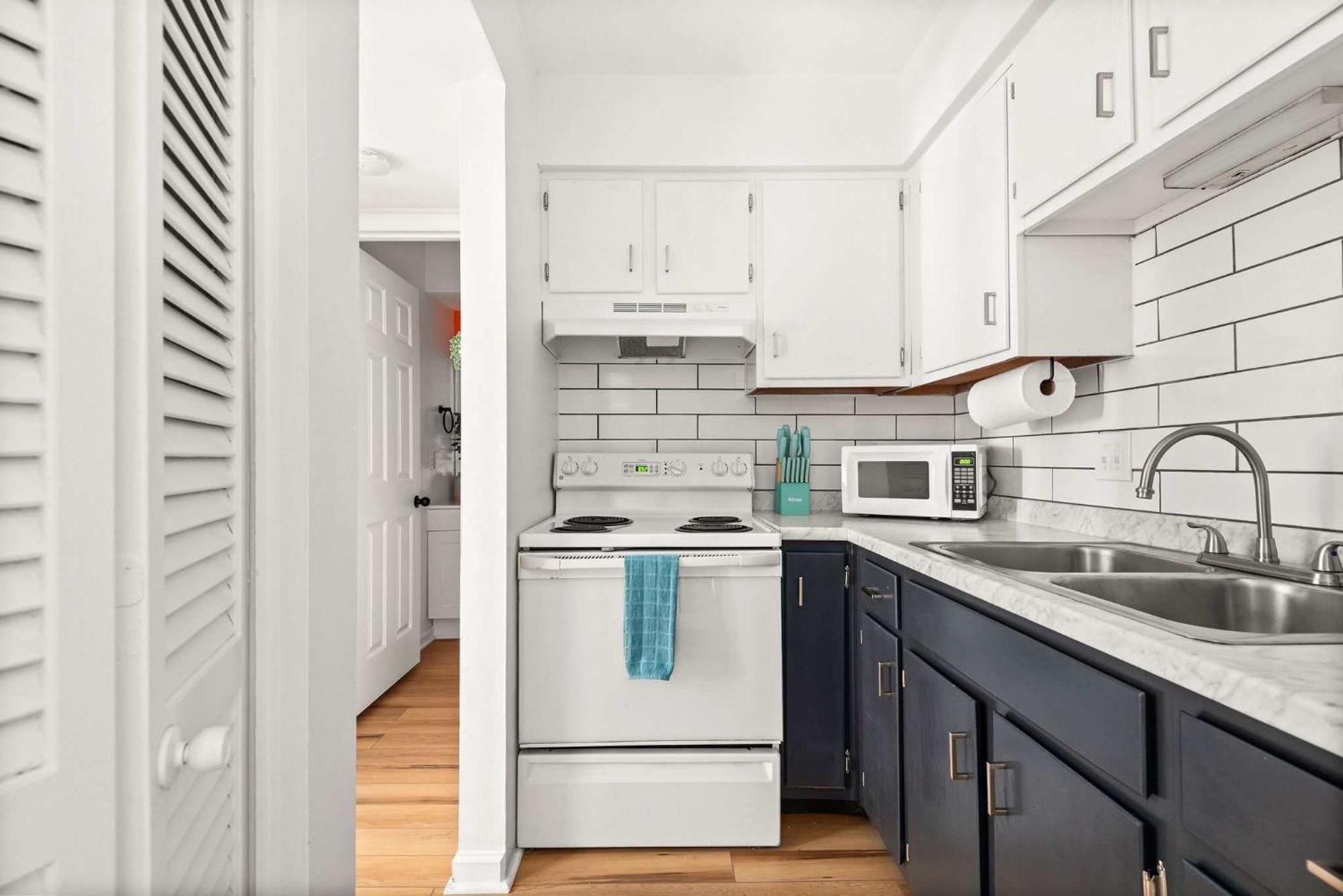 Dolly's Oasis On Music Row