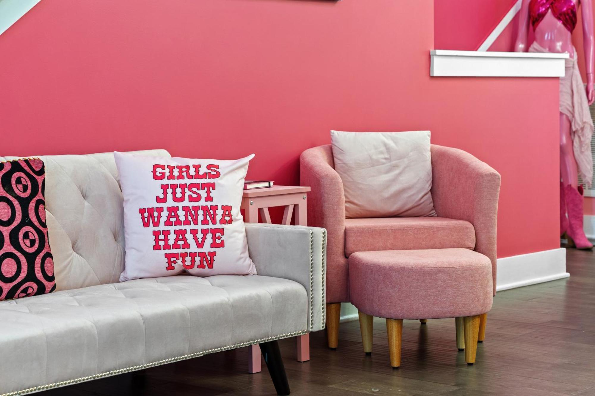 Apartment Barbie's Bachelorette Bash!