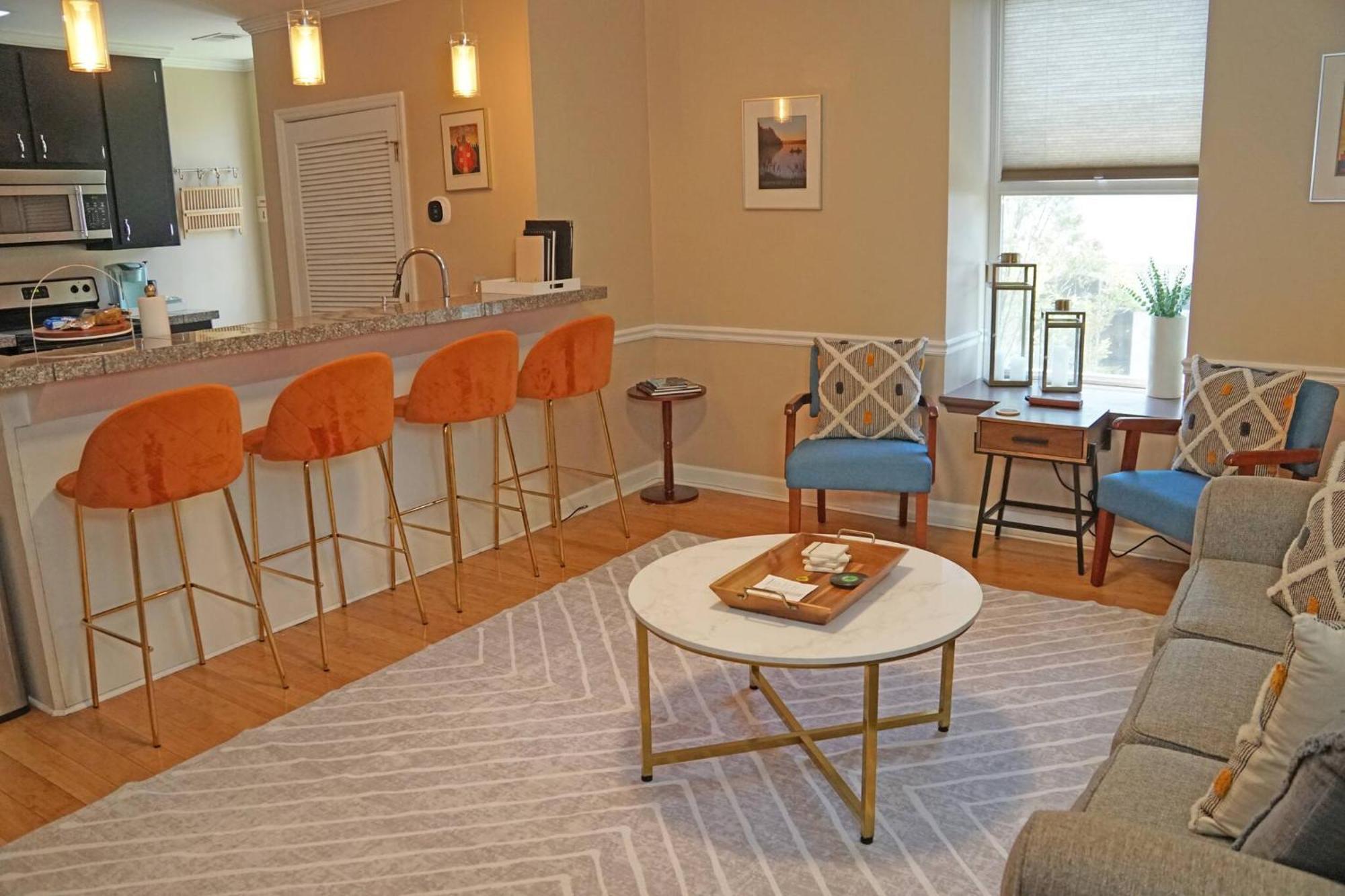 Of Downtown Nashville! Apartment