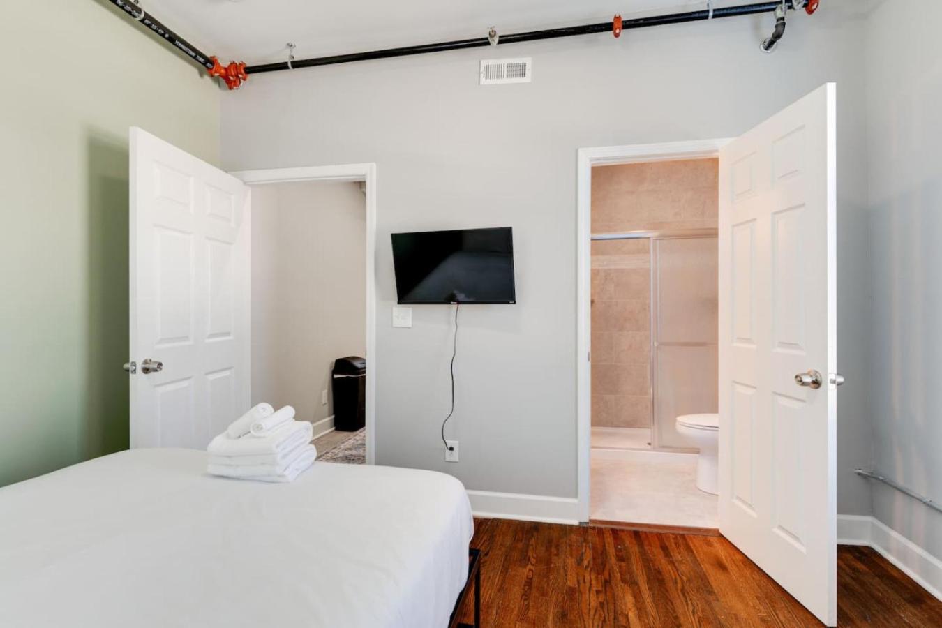 Centennial Park Getaway - 2bdrm Apartment Nashville