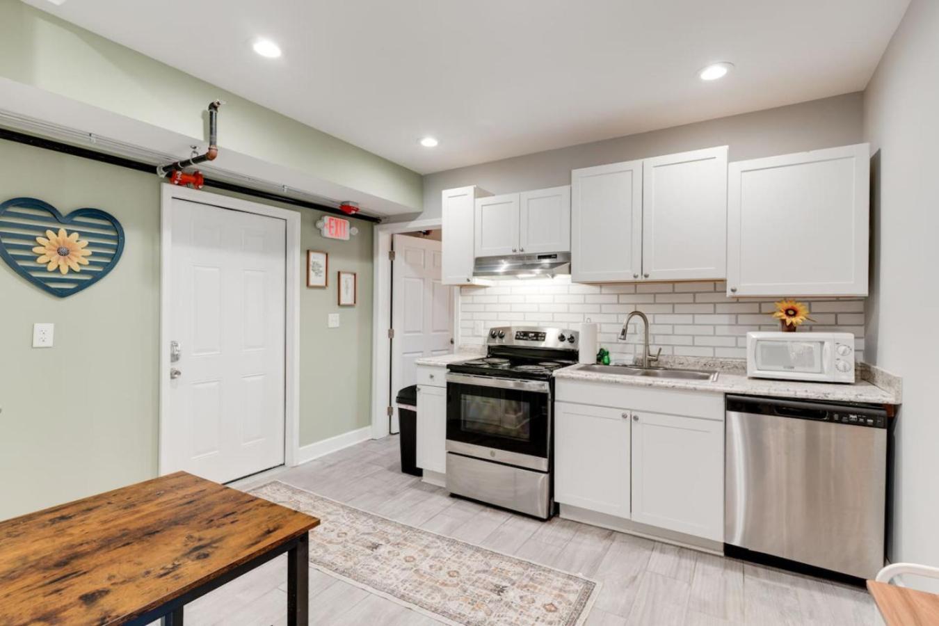 Apartment Parthenon Getaway - 2bdrm