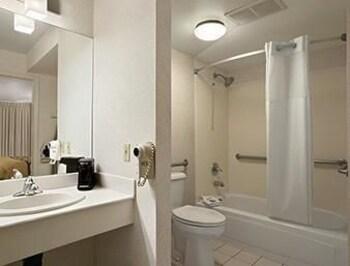 Motel Super 8 By Wyndham Hermitage 2*