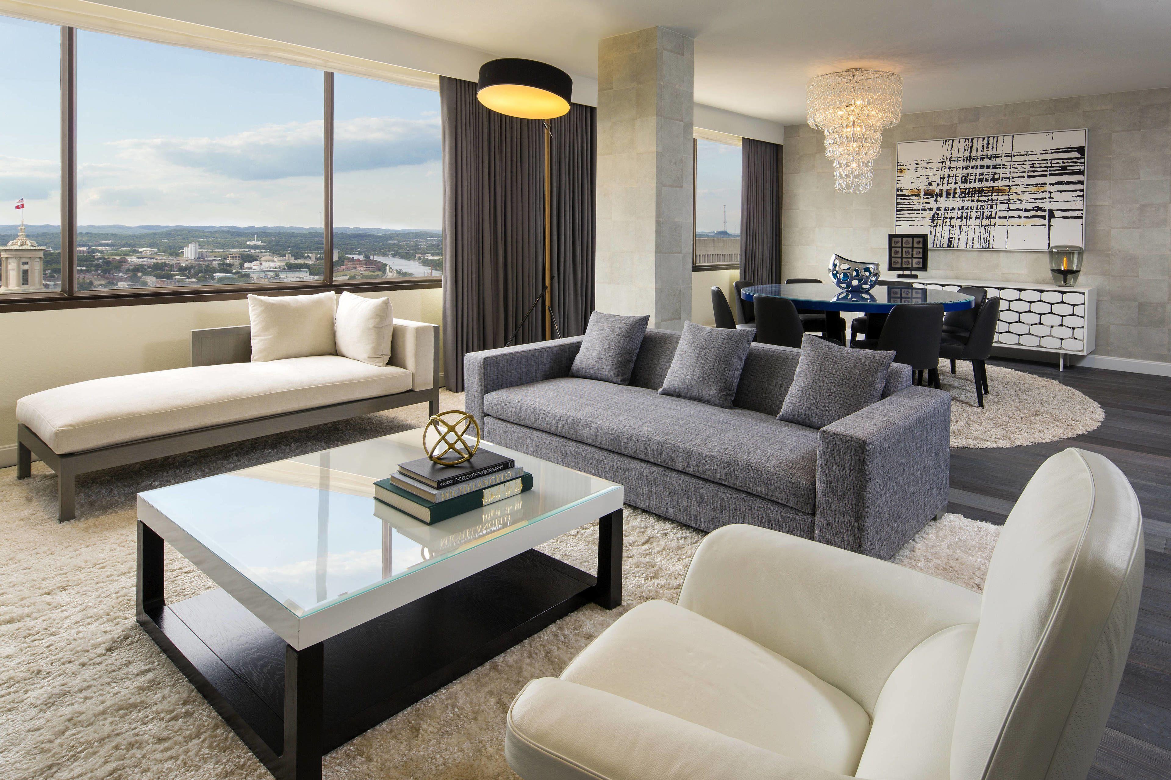 Sheraton Grand Downtown