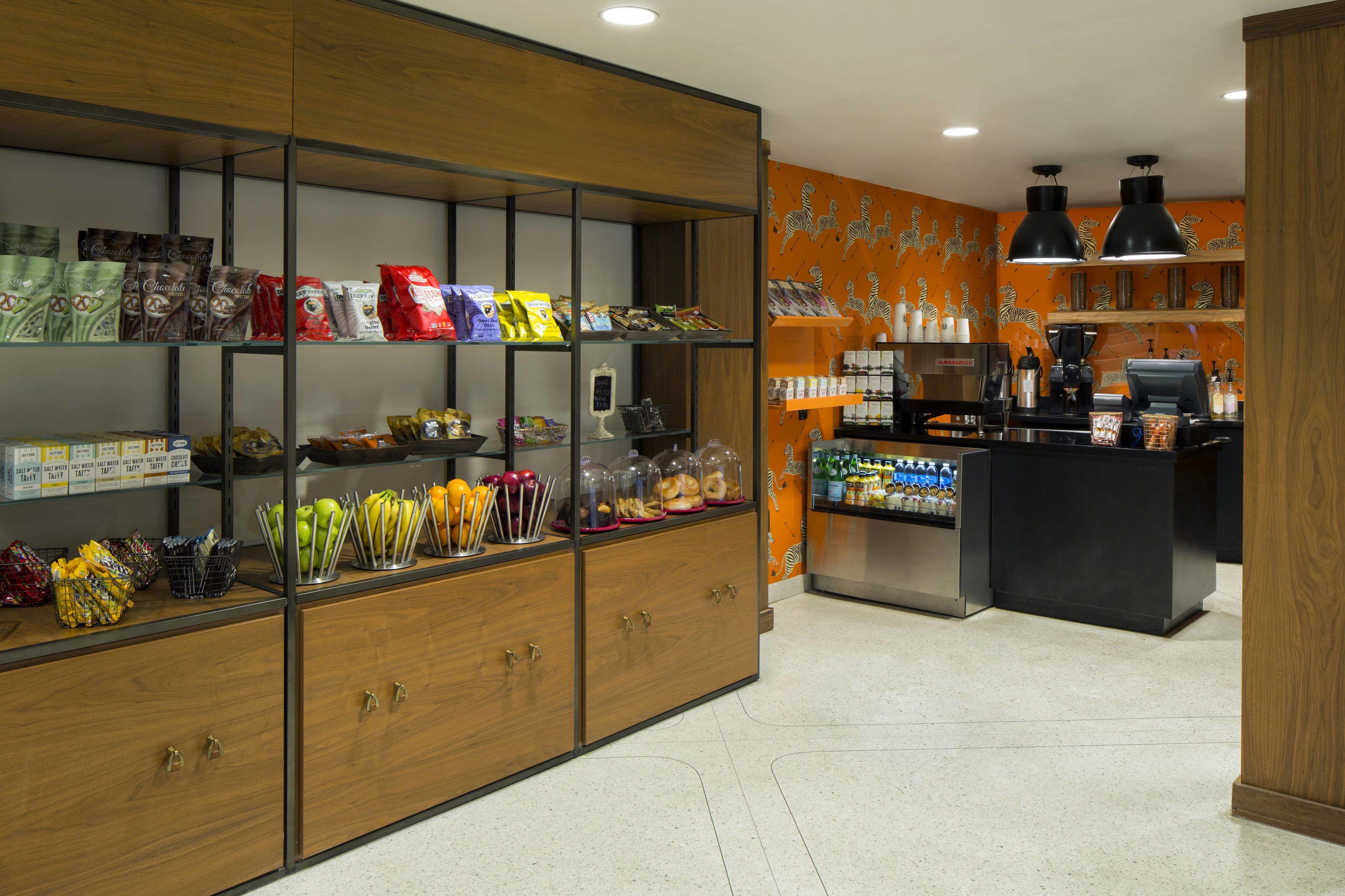 Sheraton Grand Downtown Hotel 4*