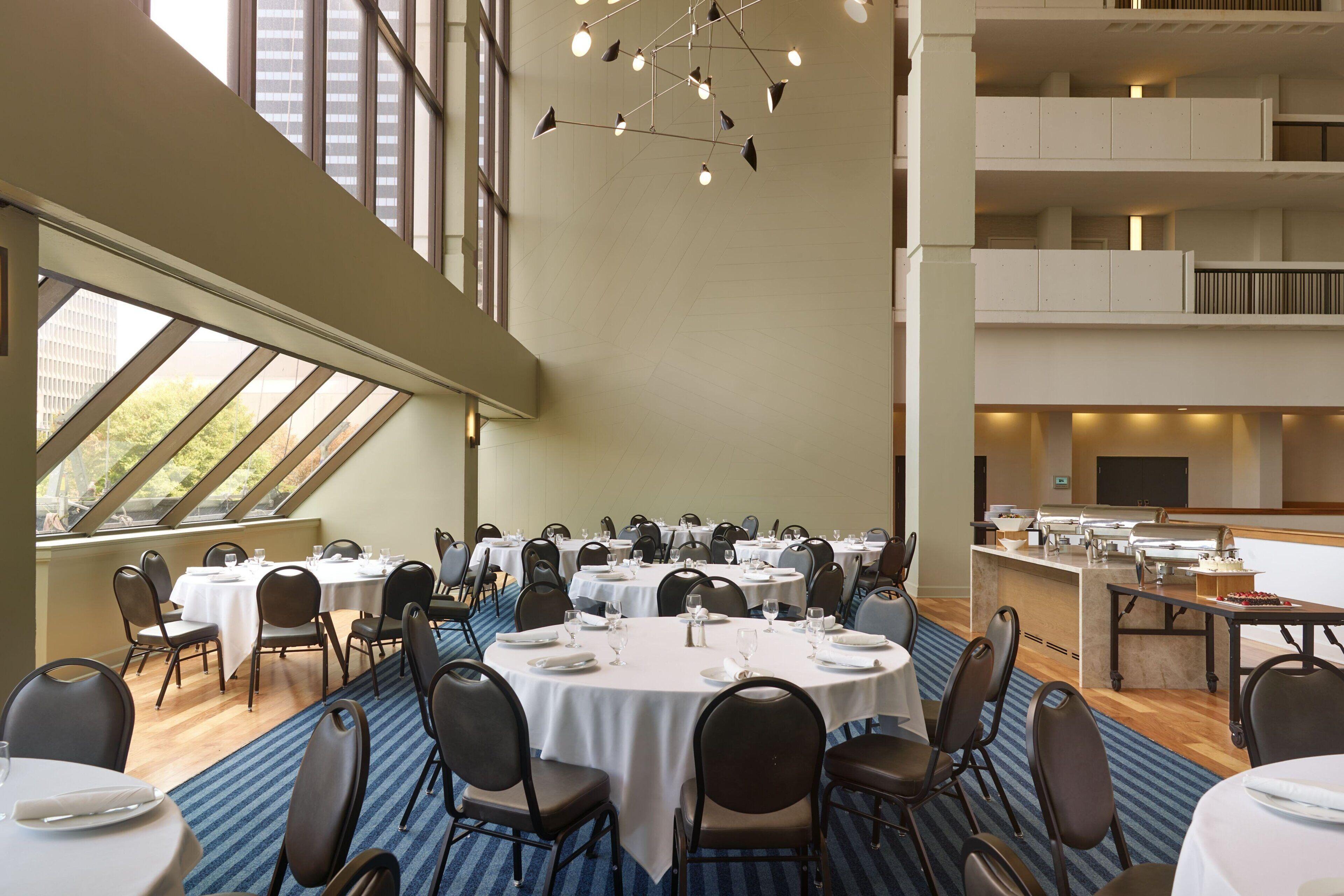 Hotel Sheraton Grand Downtown 4*