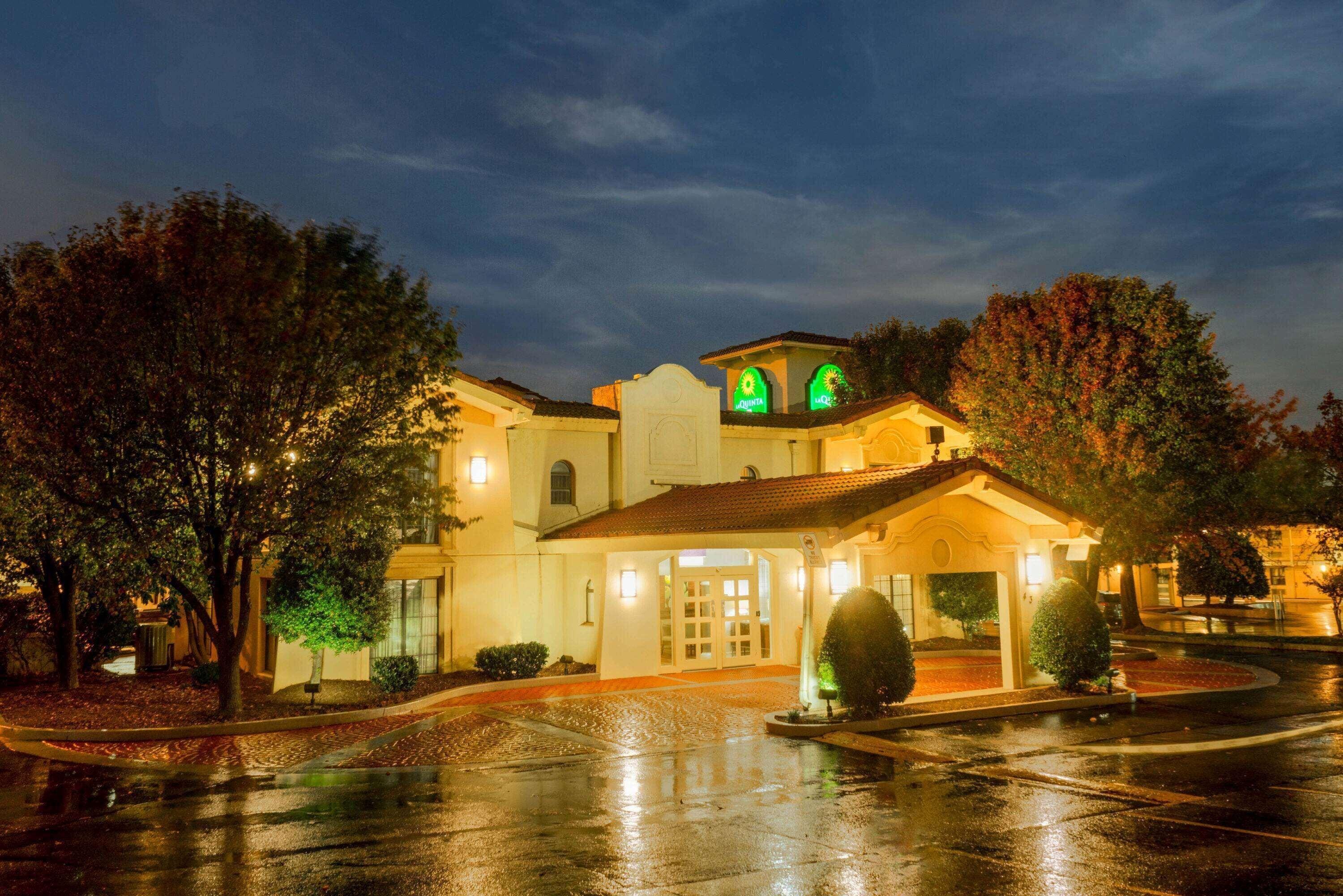 La Quinta By Wyndham South