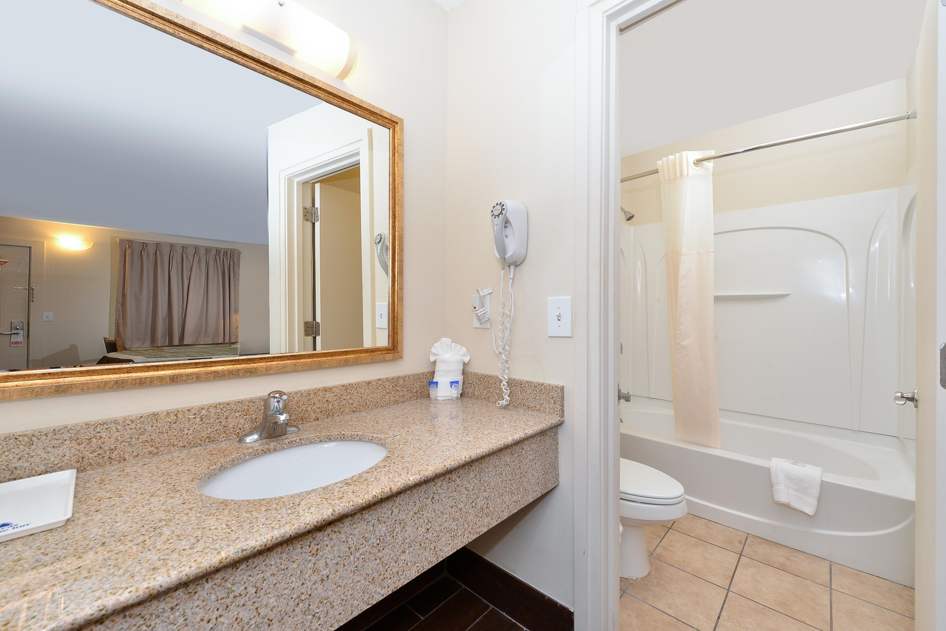 Motel Americas Value Near Downtown Nashville