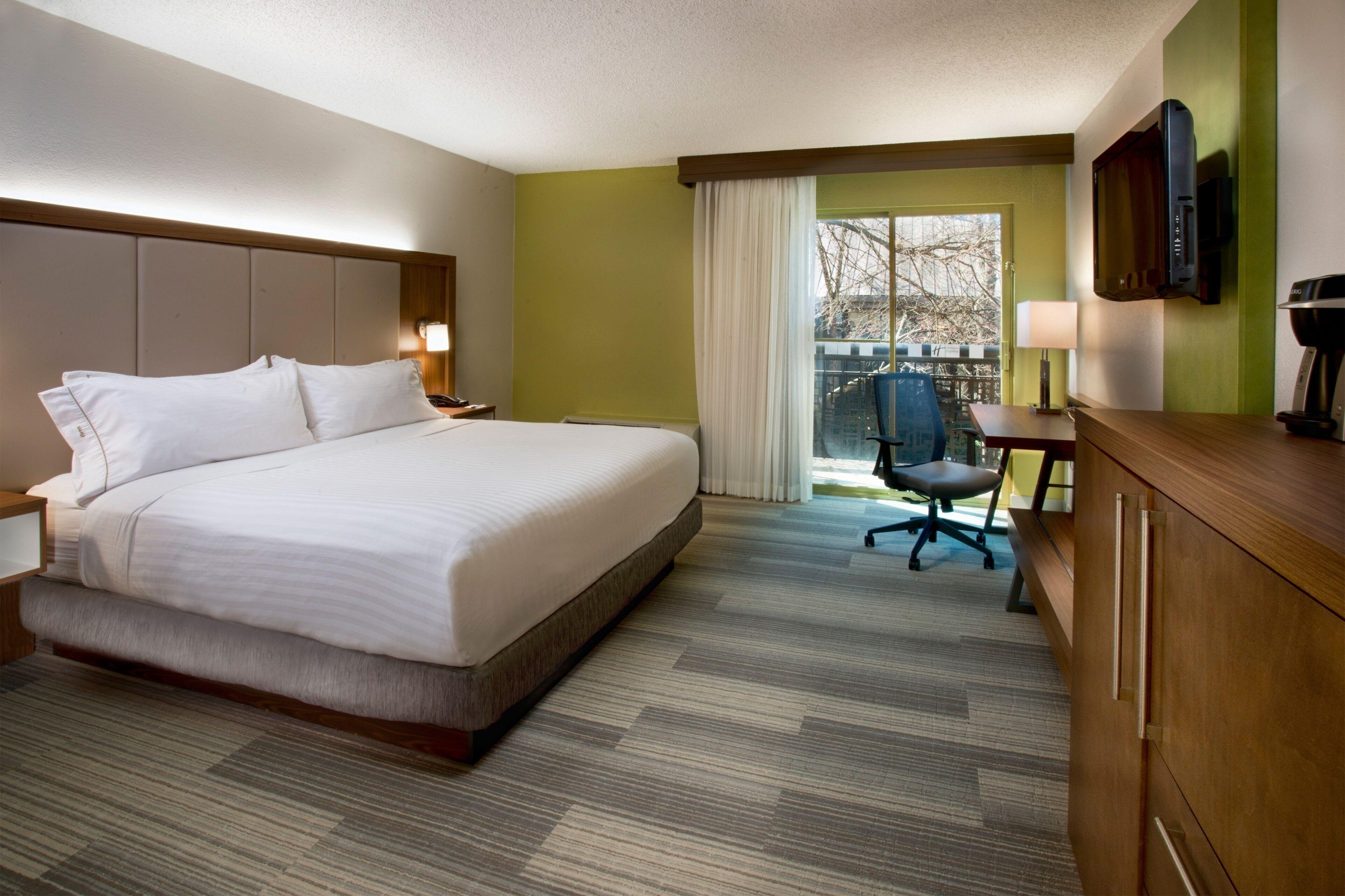 Express Airport By Ihg Hotel Nashville
