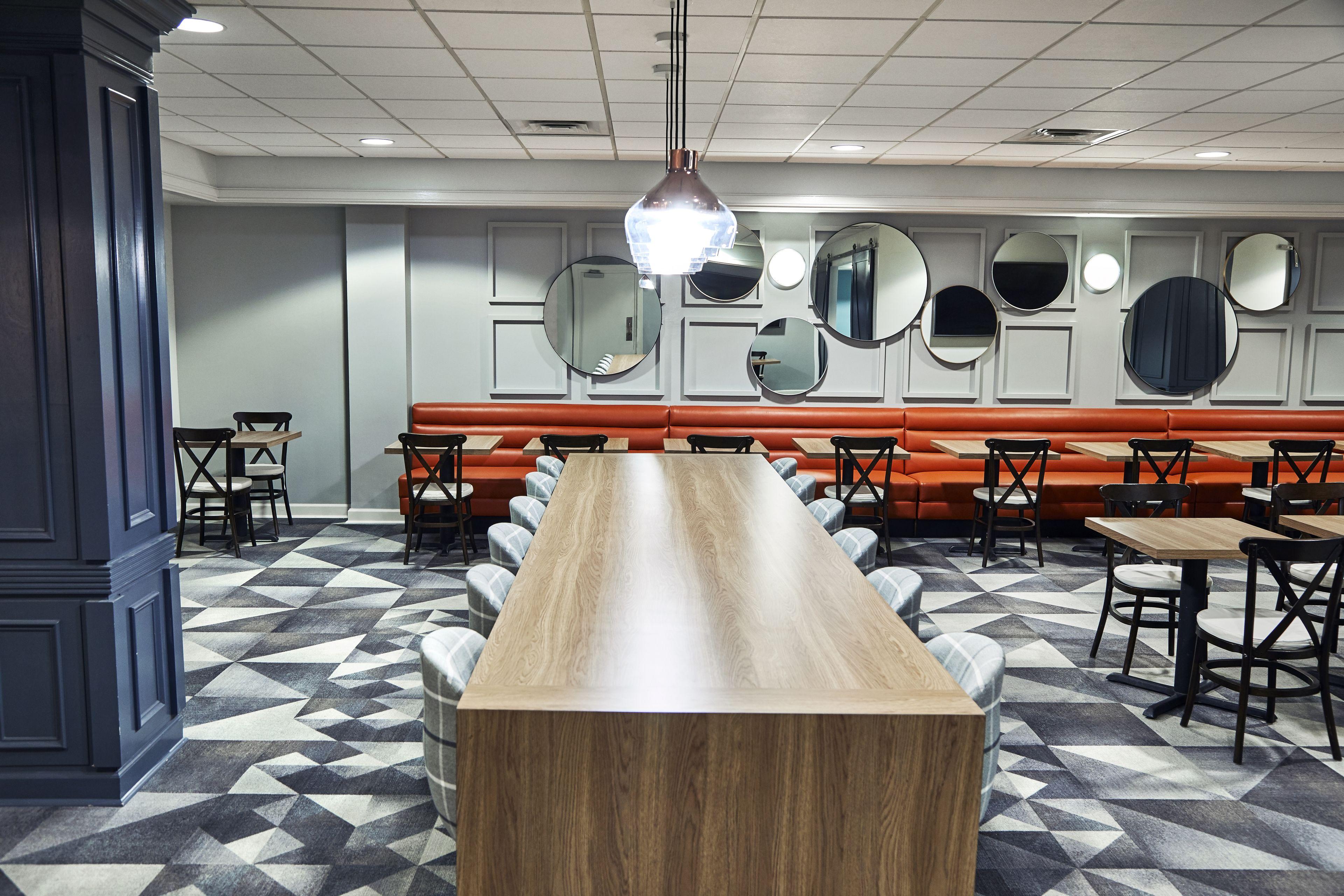 Hotel Express Nashville-downtown - Broadway By Ihg