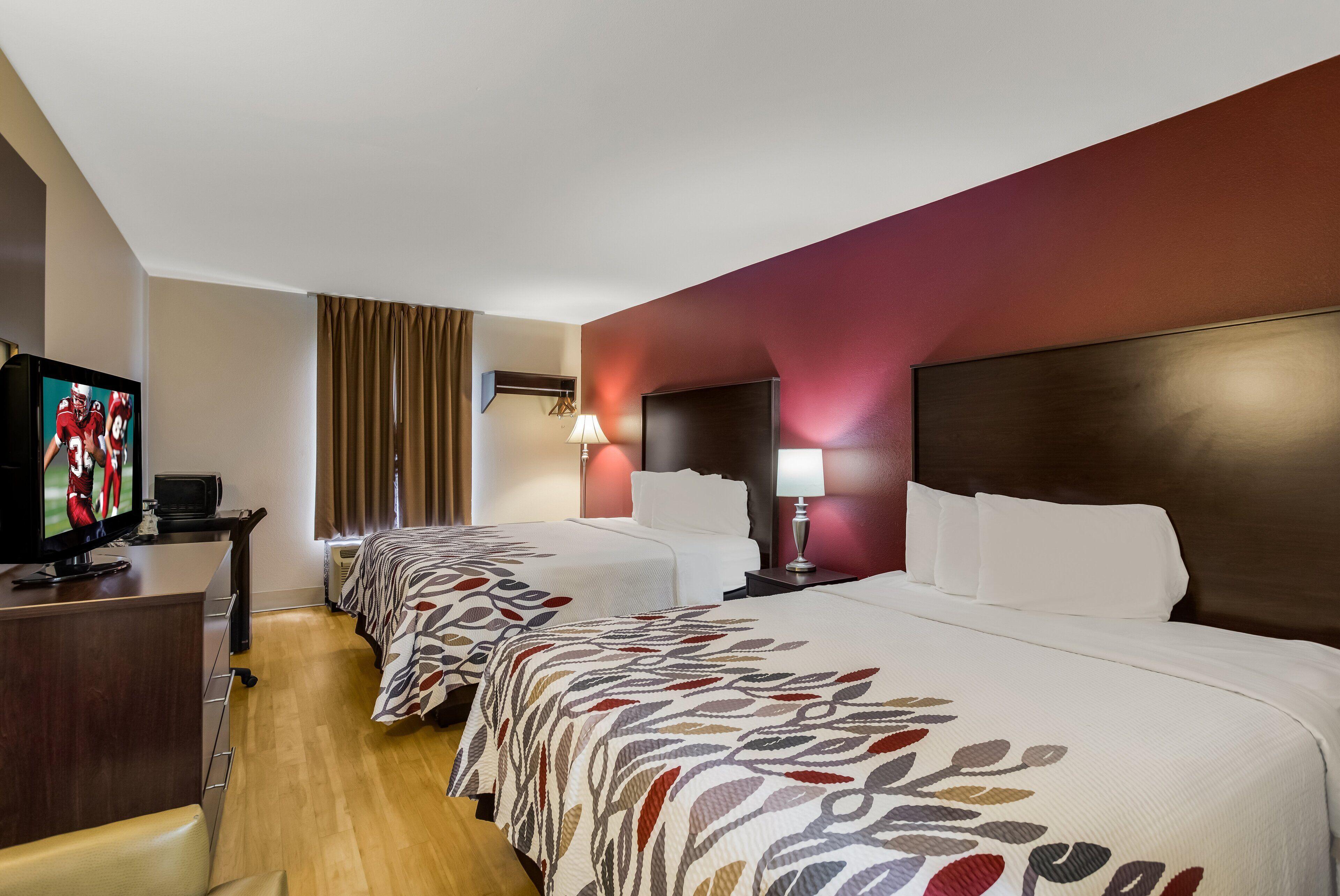 Red Roof - Music Motel