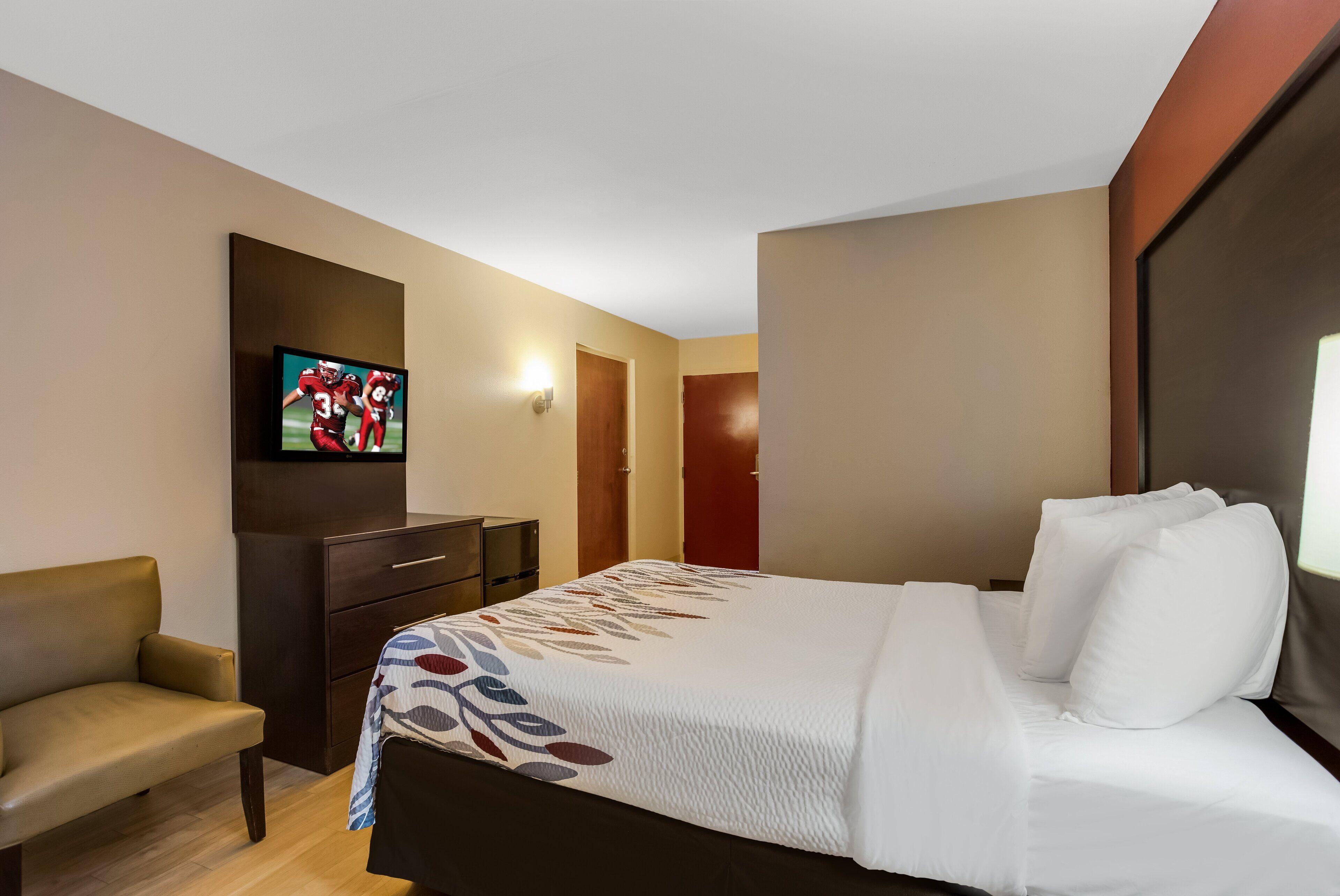 Red Roof - Music Motel