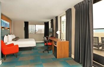 Aloft West End 3*