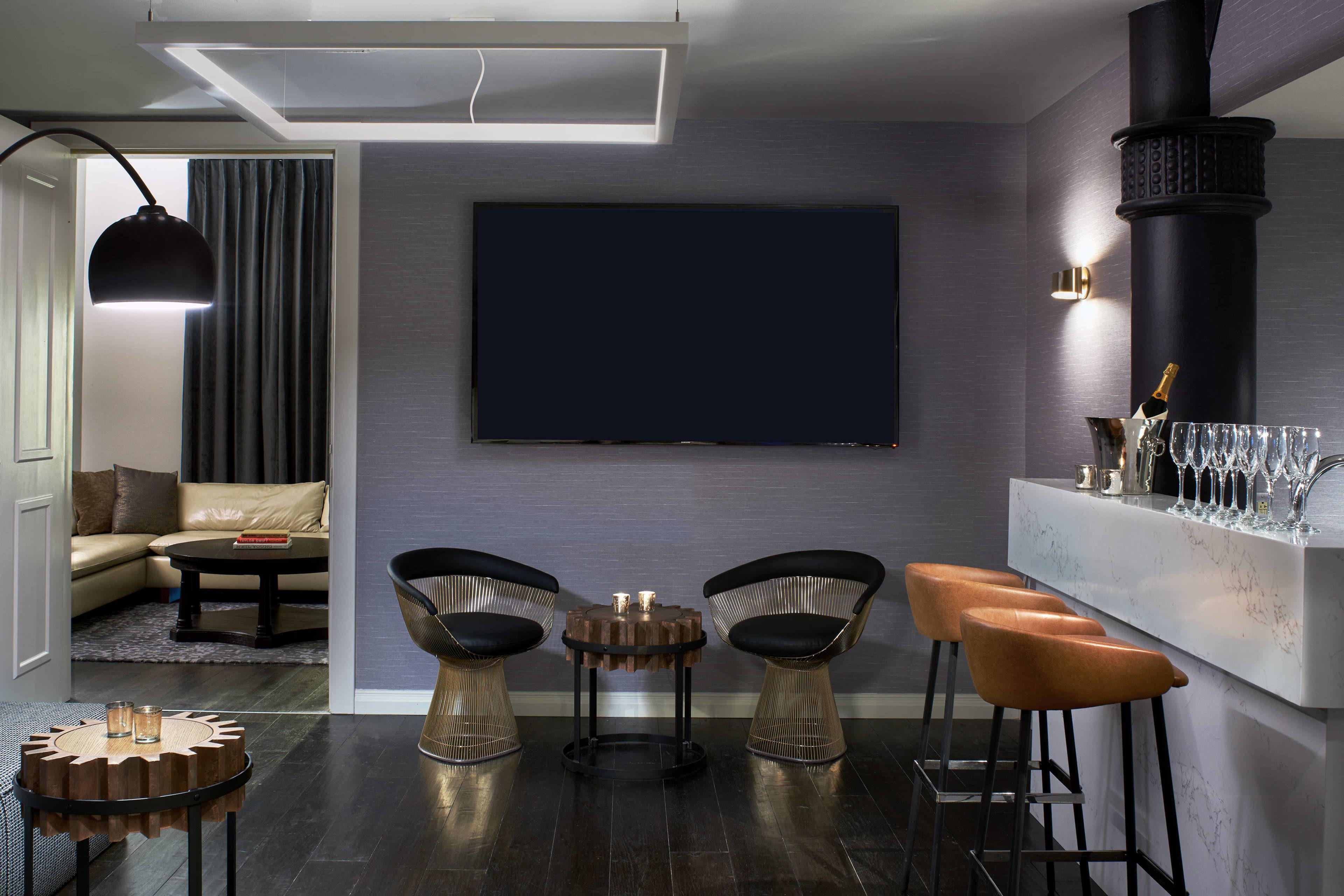 The Union Station Yards, Autograph Collection