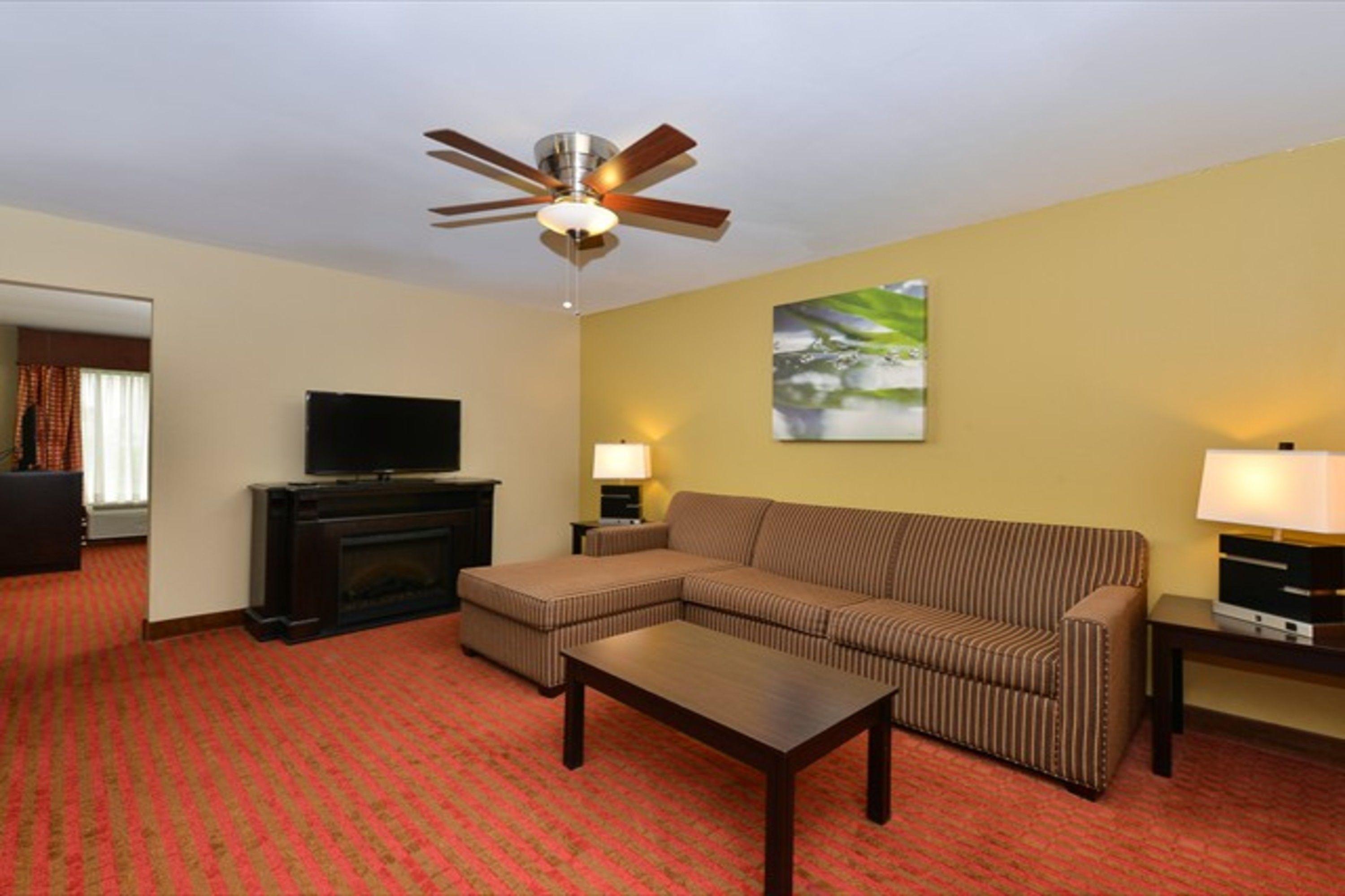 Quality Airport Hotel