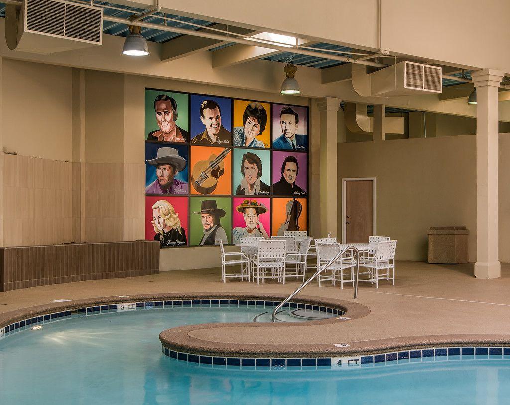 Hotel Downtown - Stadium By Ihg