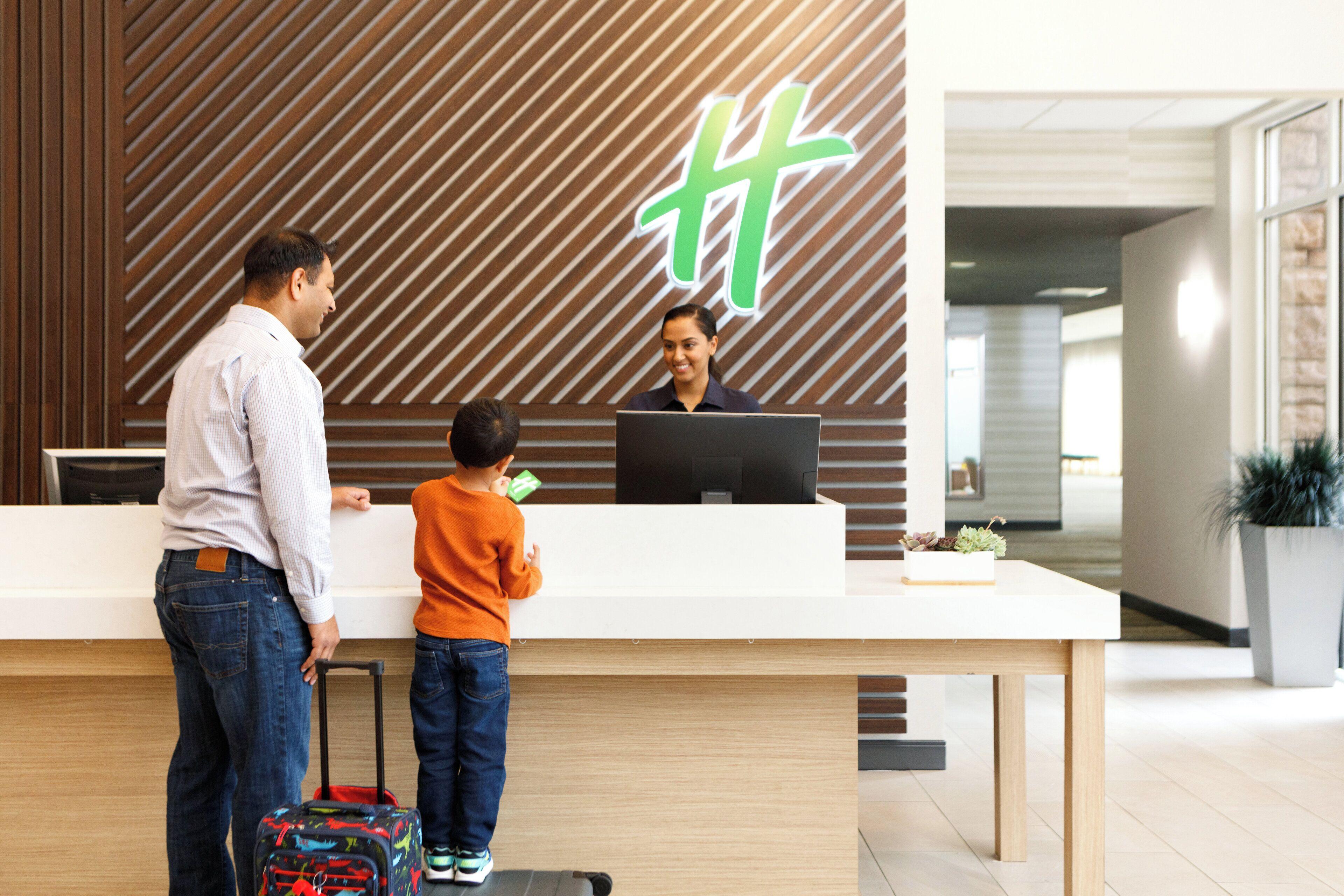 Hotel Downtown - Stadium By Ihg 3*