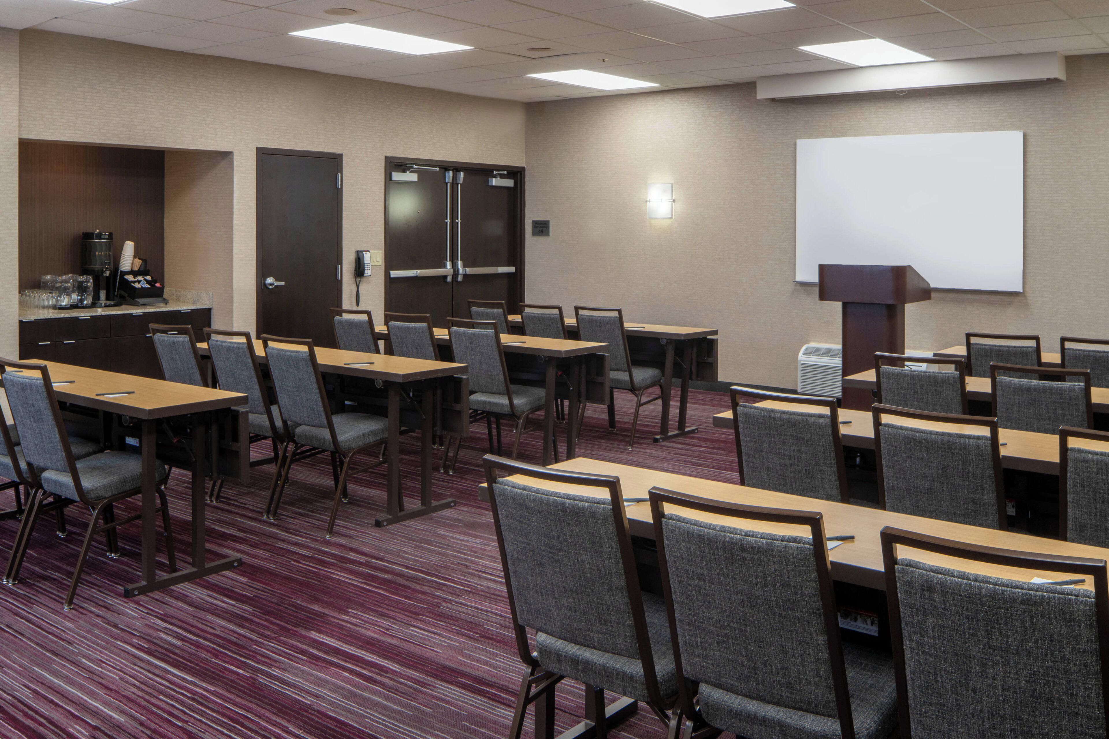 Courtyard By Marriott Airport 3* Nashville