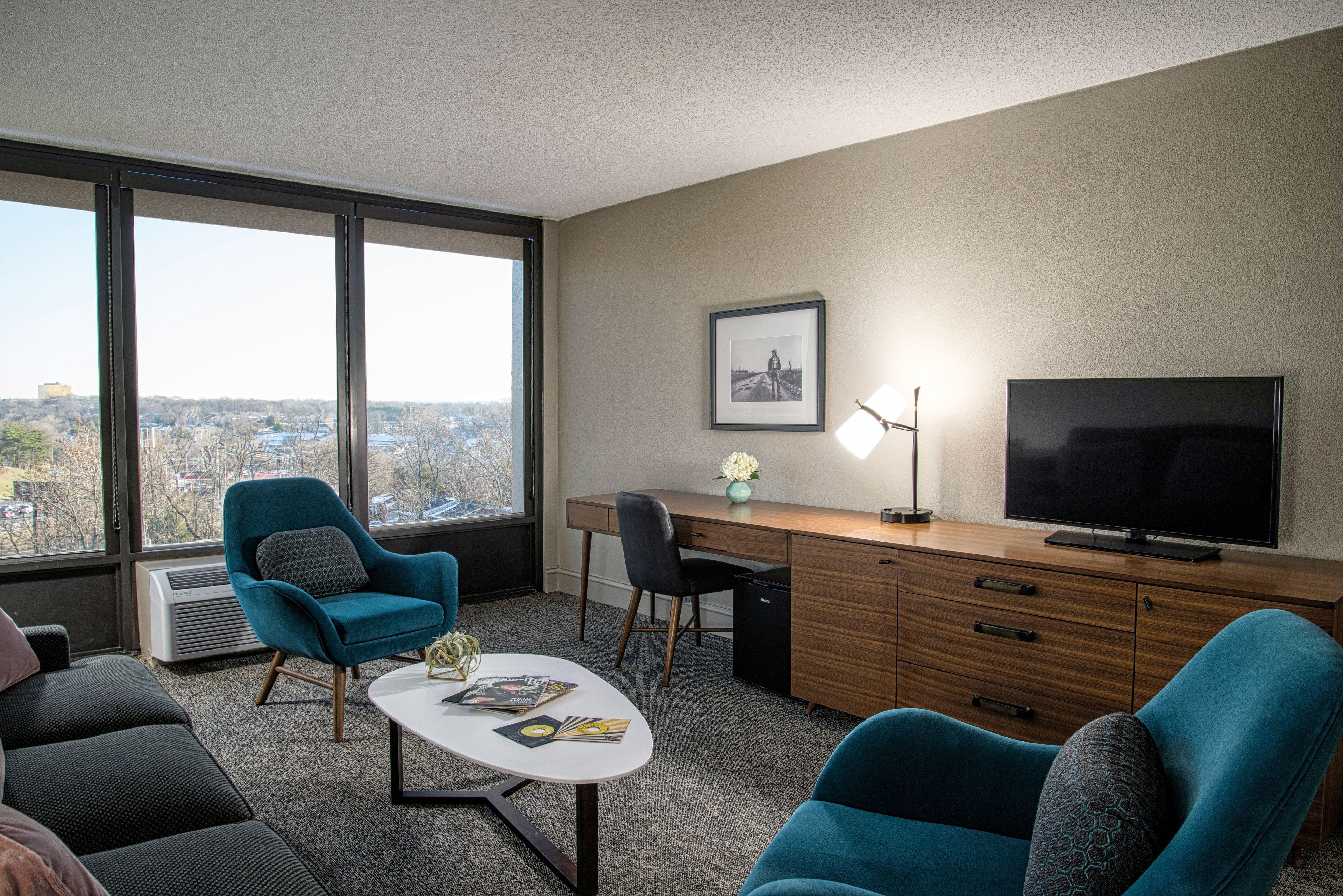 Hotel Delta By Marriott Airport