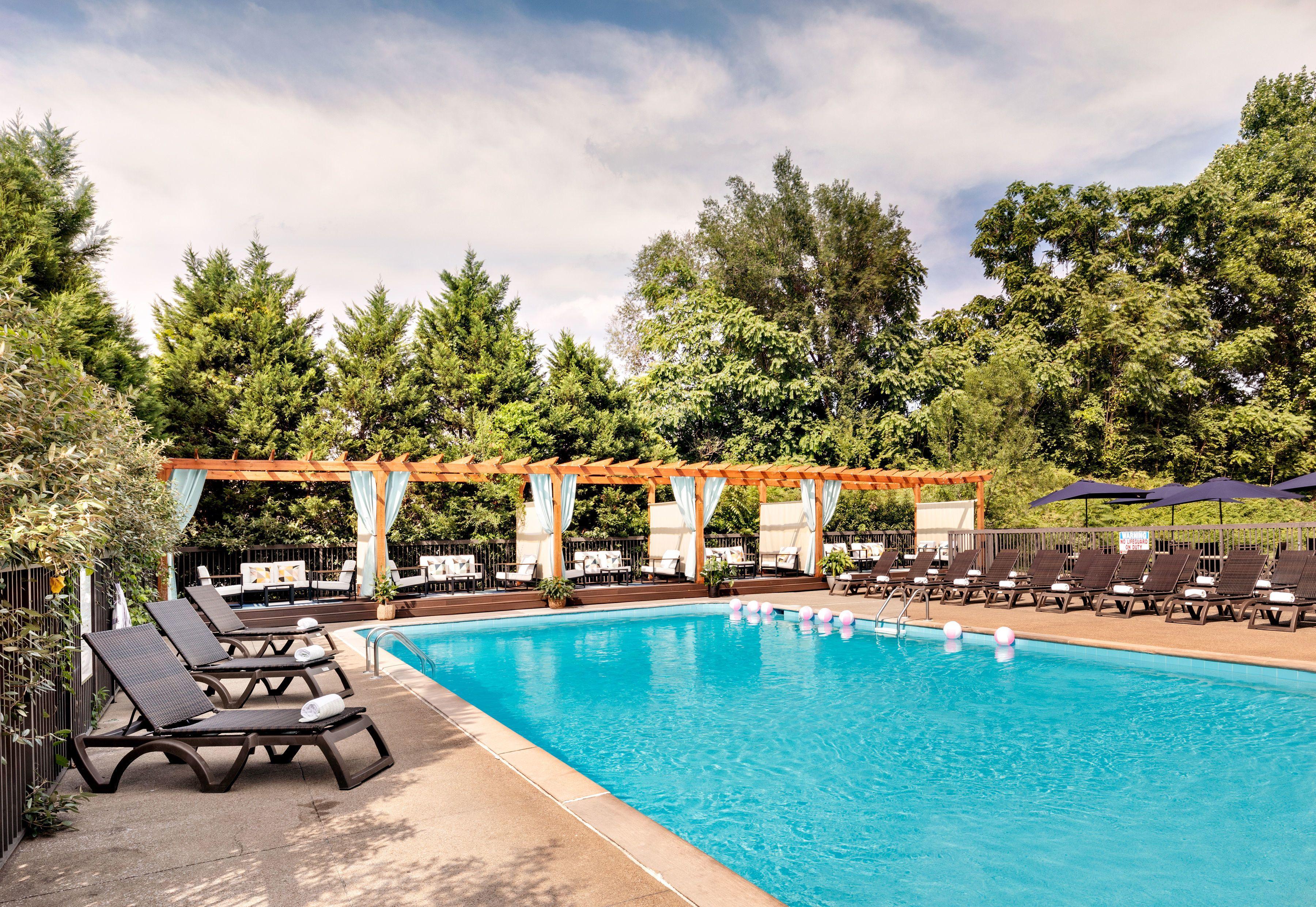 Hotel Delta By Marriott Airport