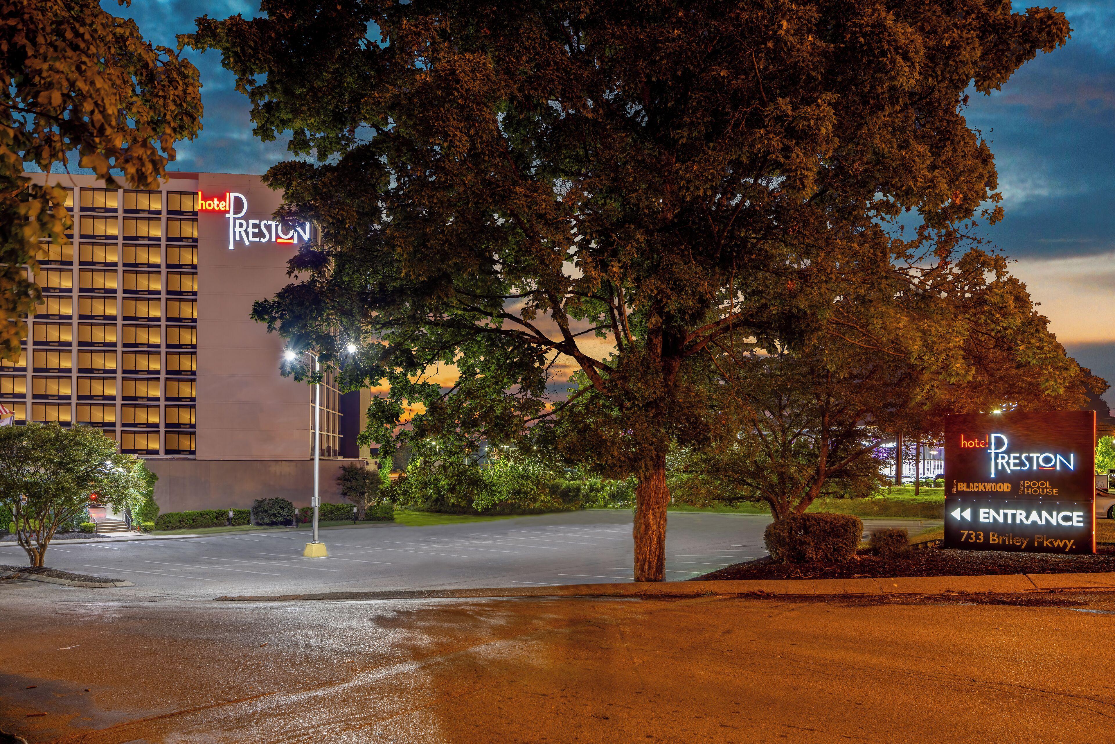 Hotel Delta By Marriott Airport