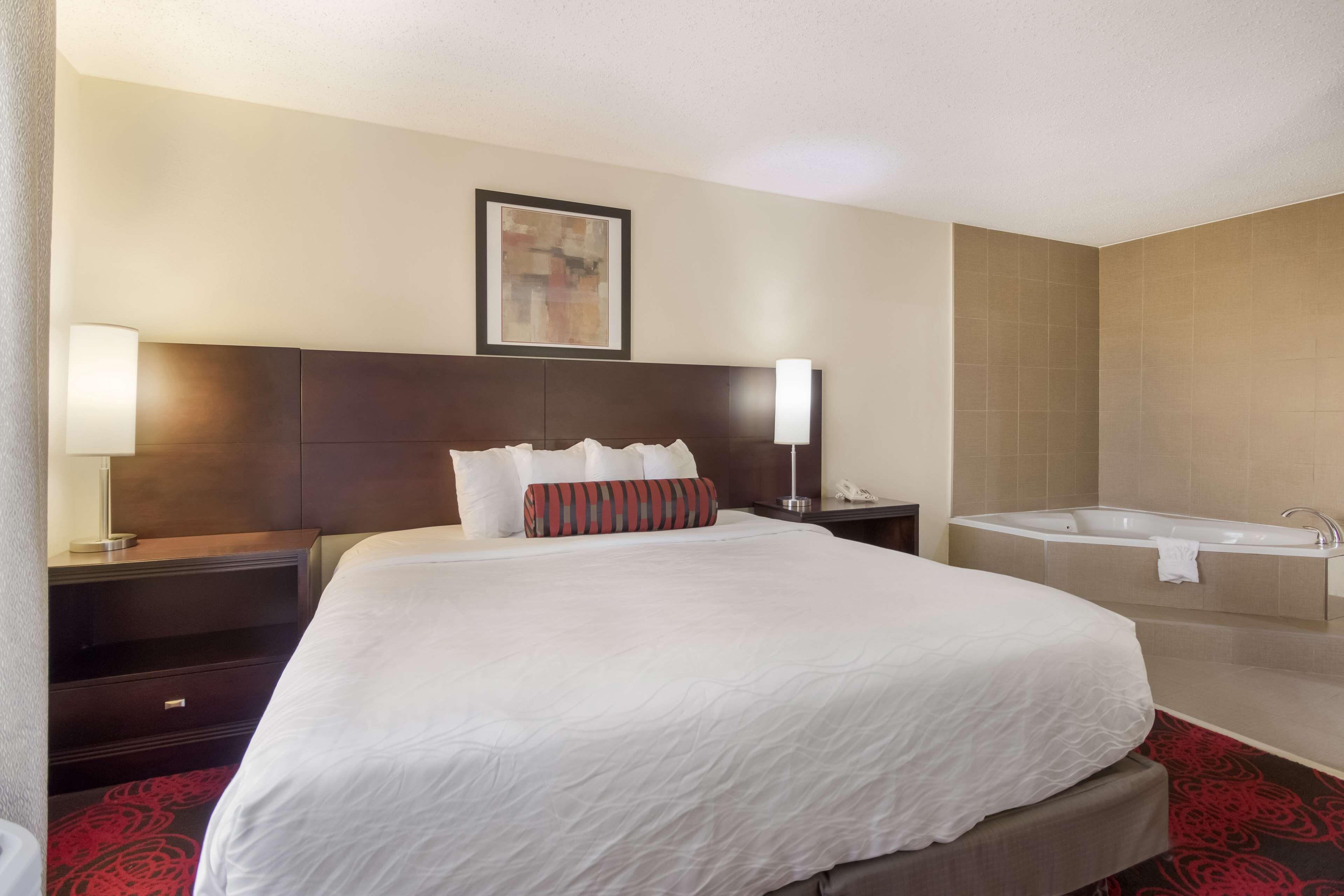 Western Near Opryland Hotel 3*