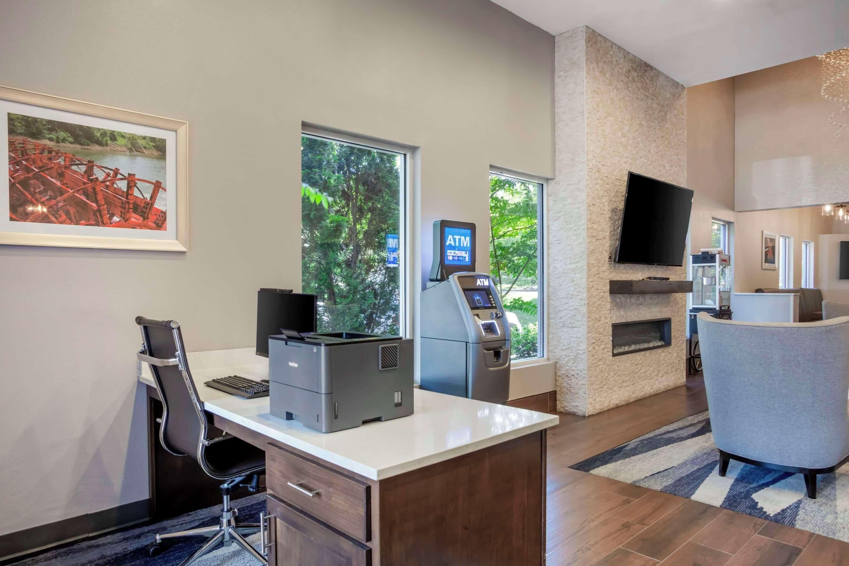 Hotel Comfort Airport - Bna Nashville