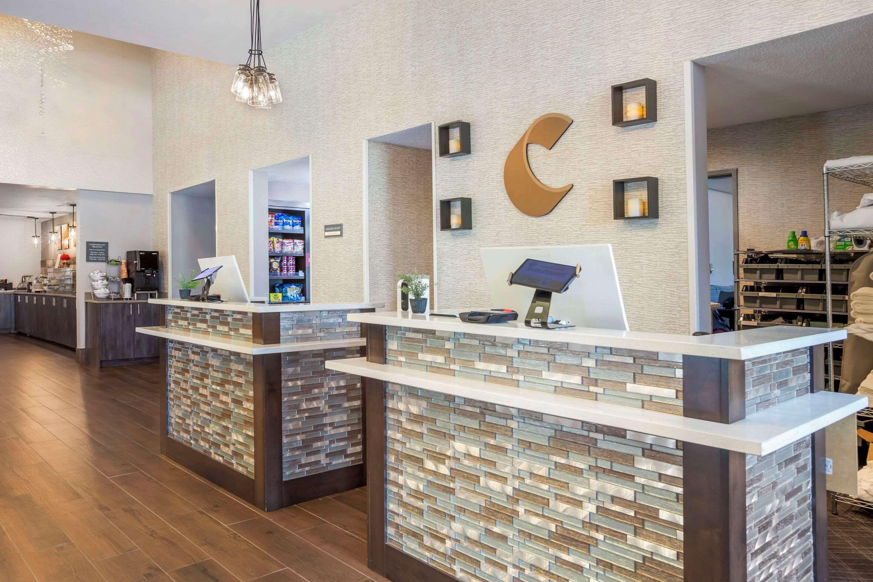 Hotel Comfort Airport - Bna