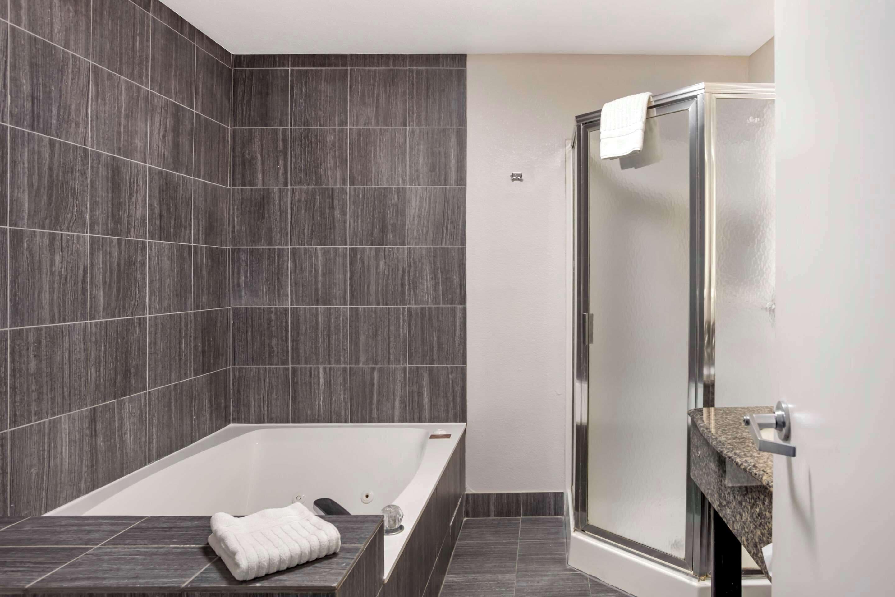 Comfort Airport - Bna Hotel