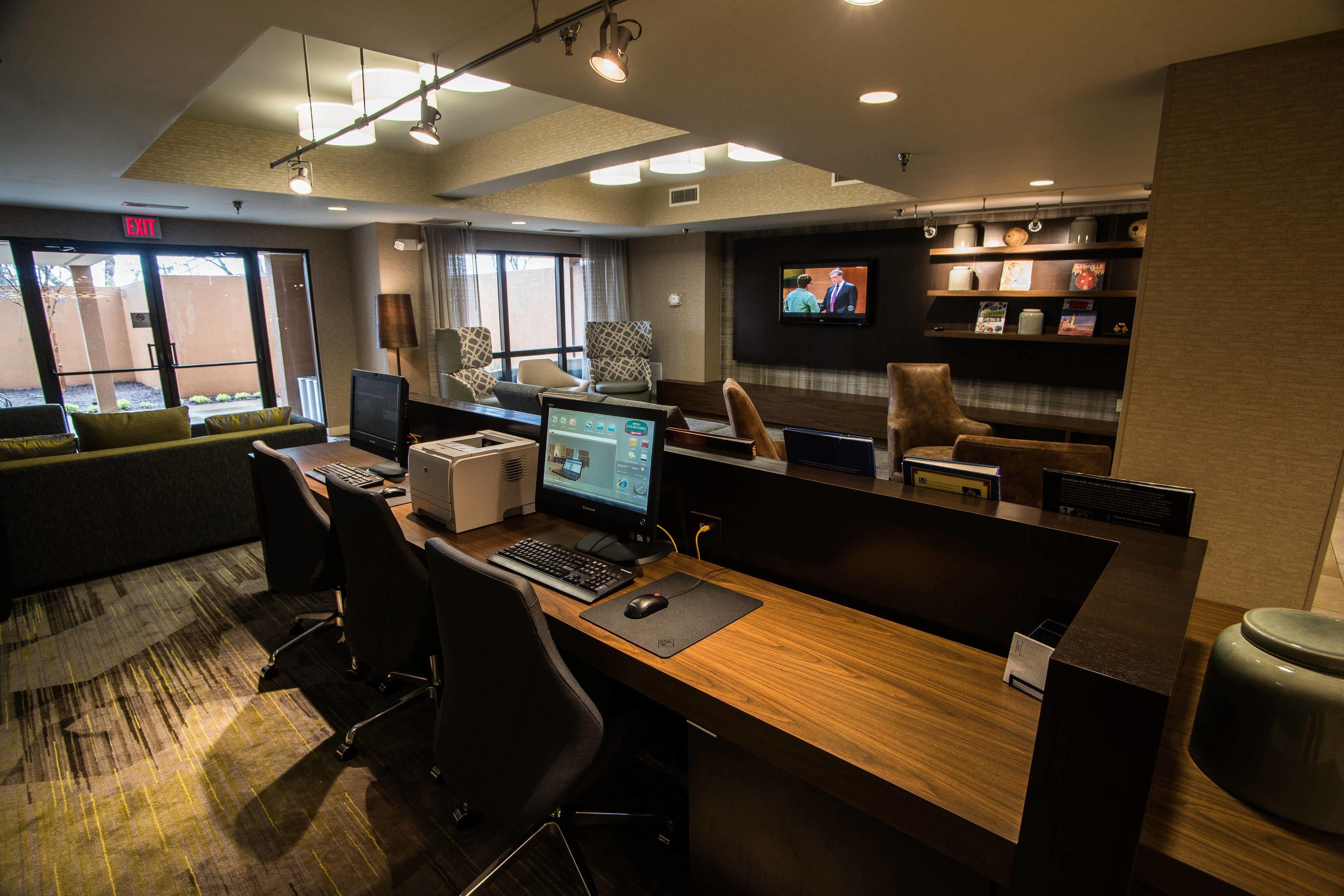 Courtyard By Marriott At Opryland Hotel Nashville