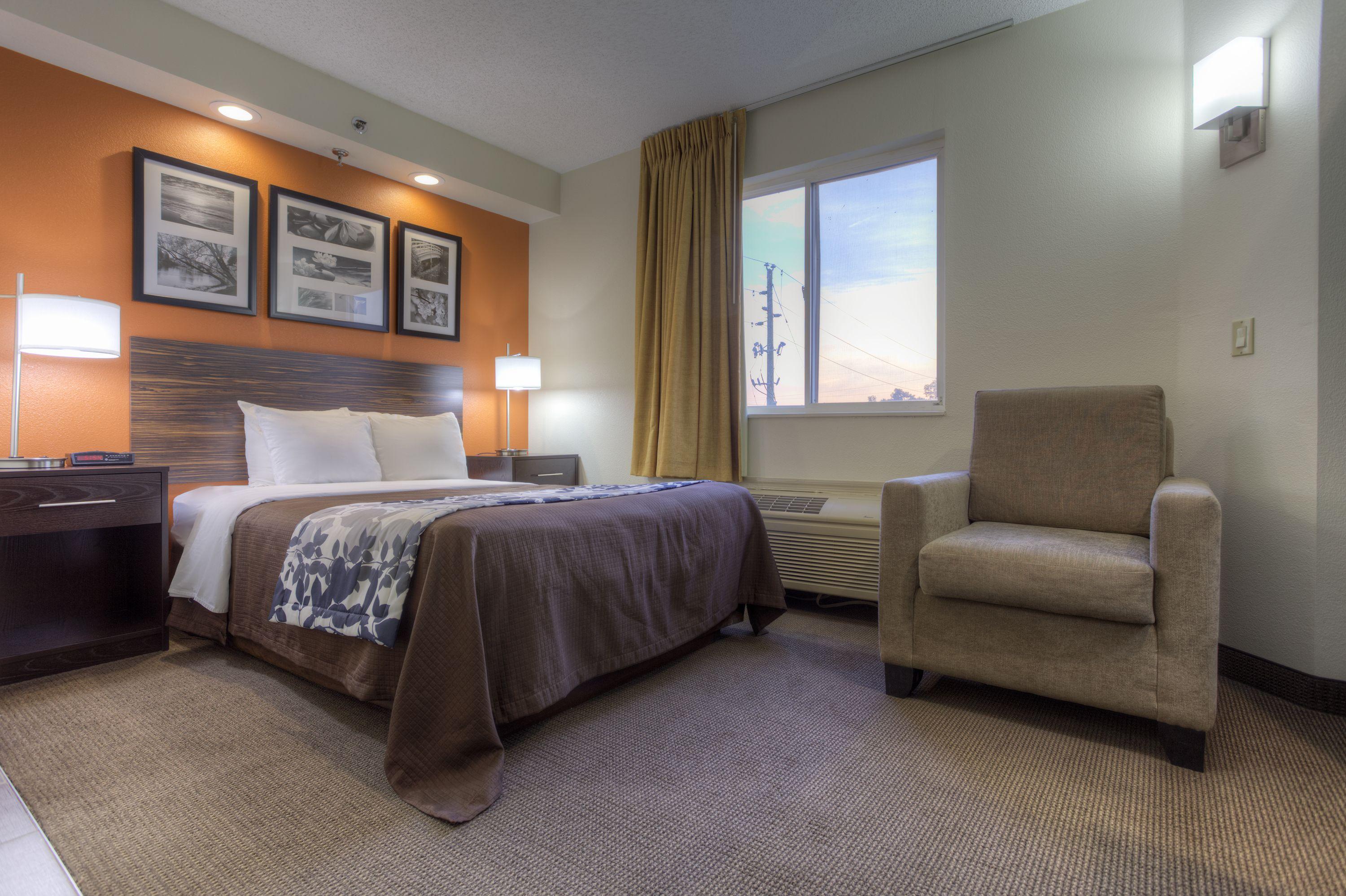 Inn Sleep Near Percy Priest 2*