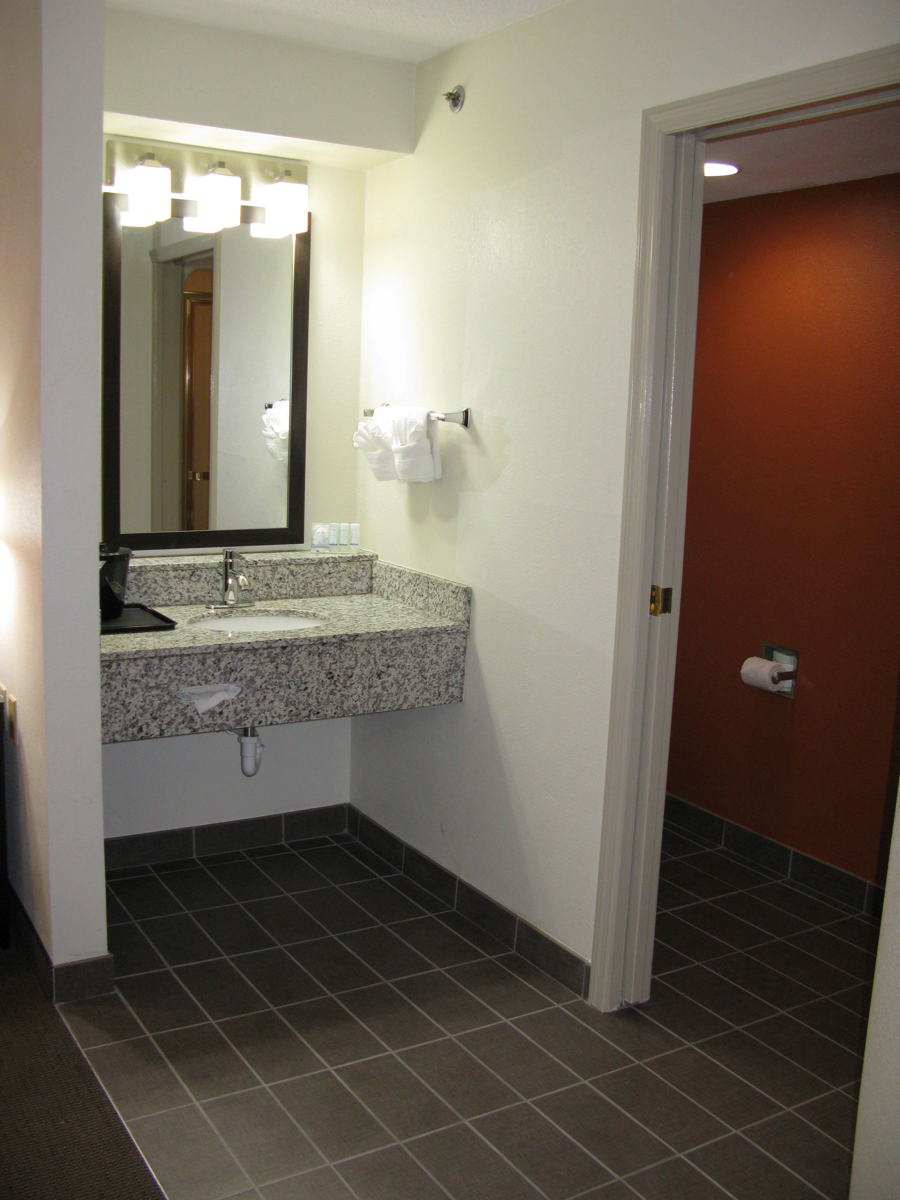 Inn Sleep Near Percy Priest