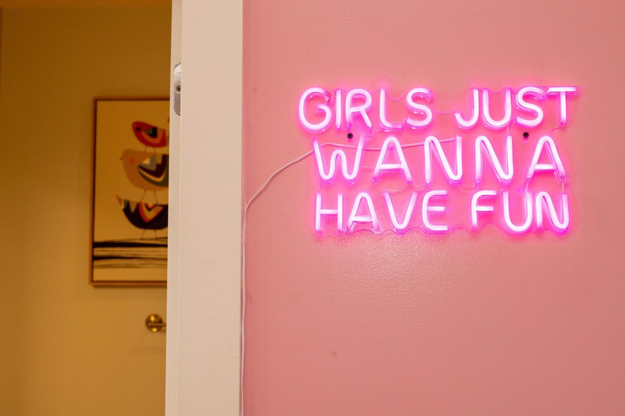 Apartment Pink Experience - West End Broadway & Restaurants