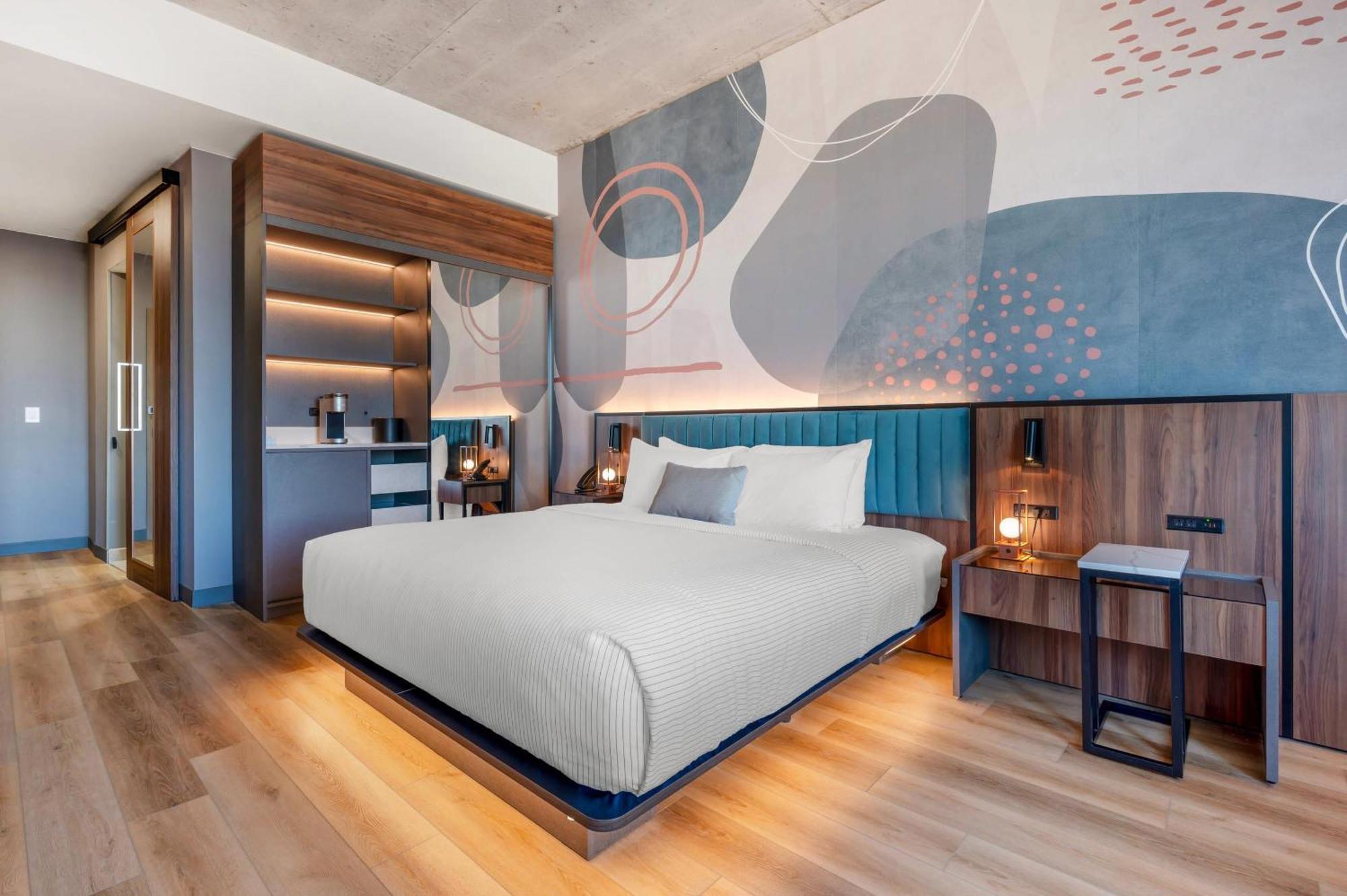 Cambria Midtown Hotel