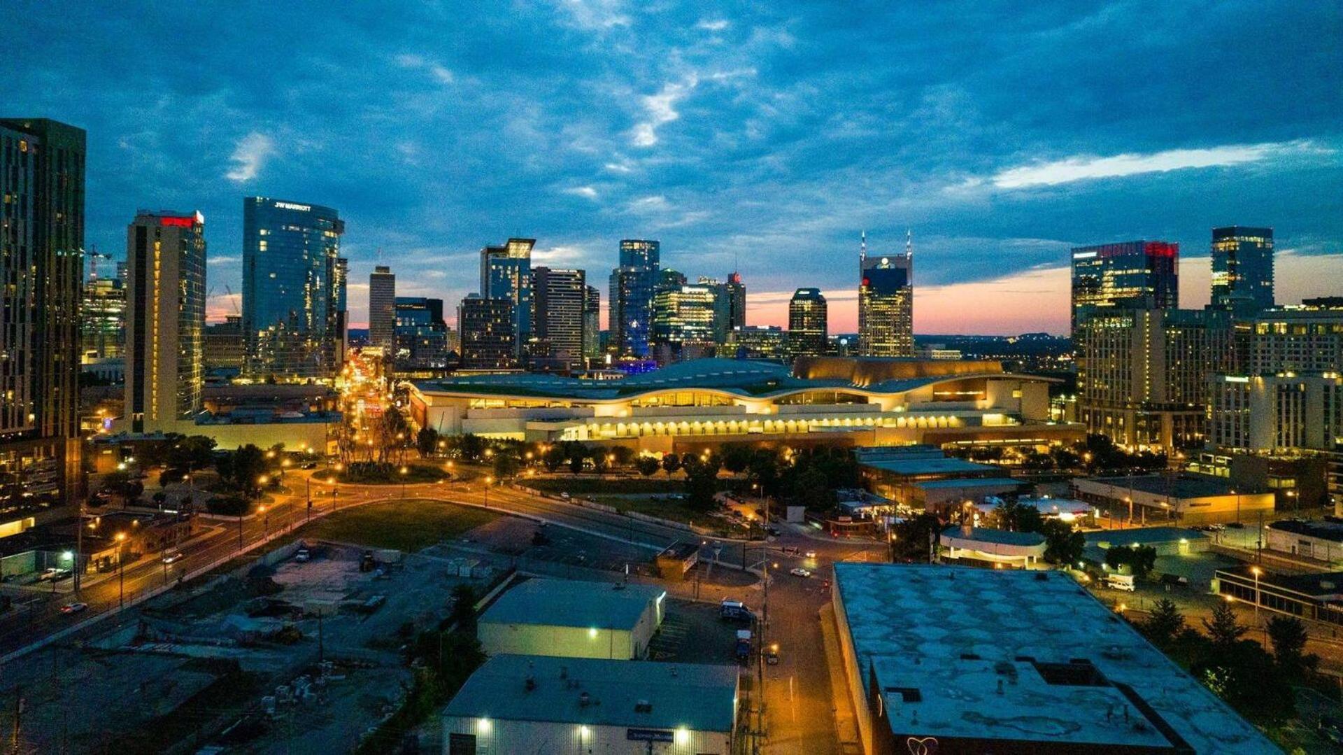 Hyve-retro Modern-full Gym-walk To Broadway Holiday home Nashville