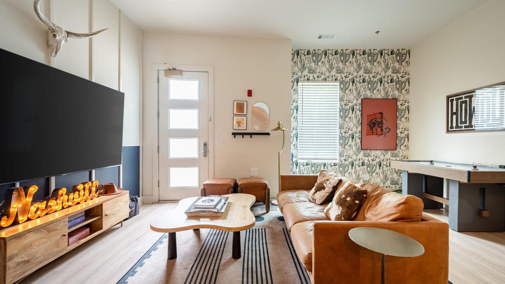 Outrider Buyout- 3 Units By Avantstay Sleeps 36 *