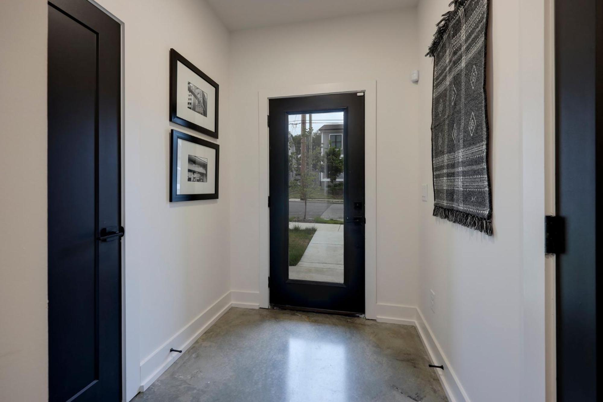 Holiday home Skyline Luxury Rooftop Deck- King Suites- Garage Nashville