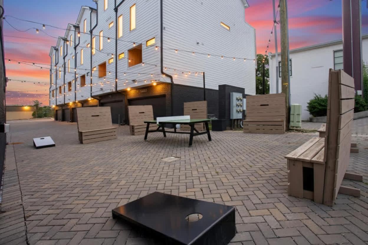 Play At 8th & Argyle Elite Vacation Spot