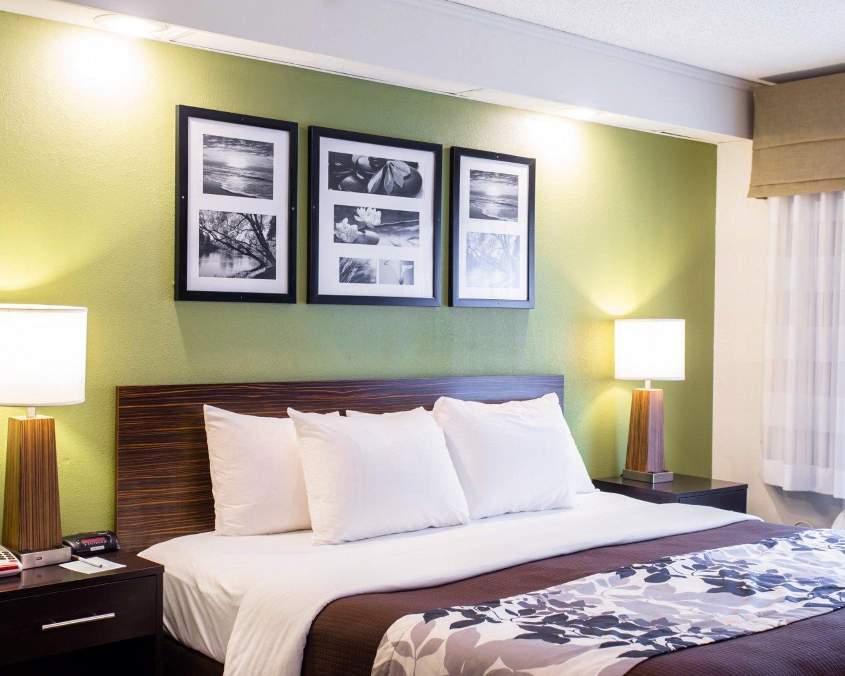 Sleep North - Downtown Area