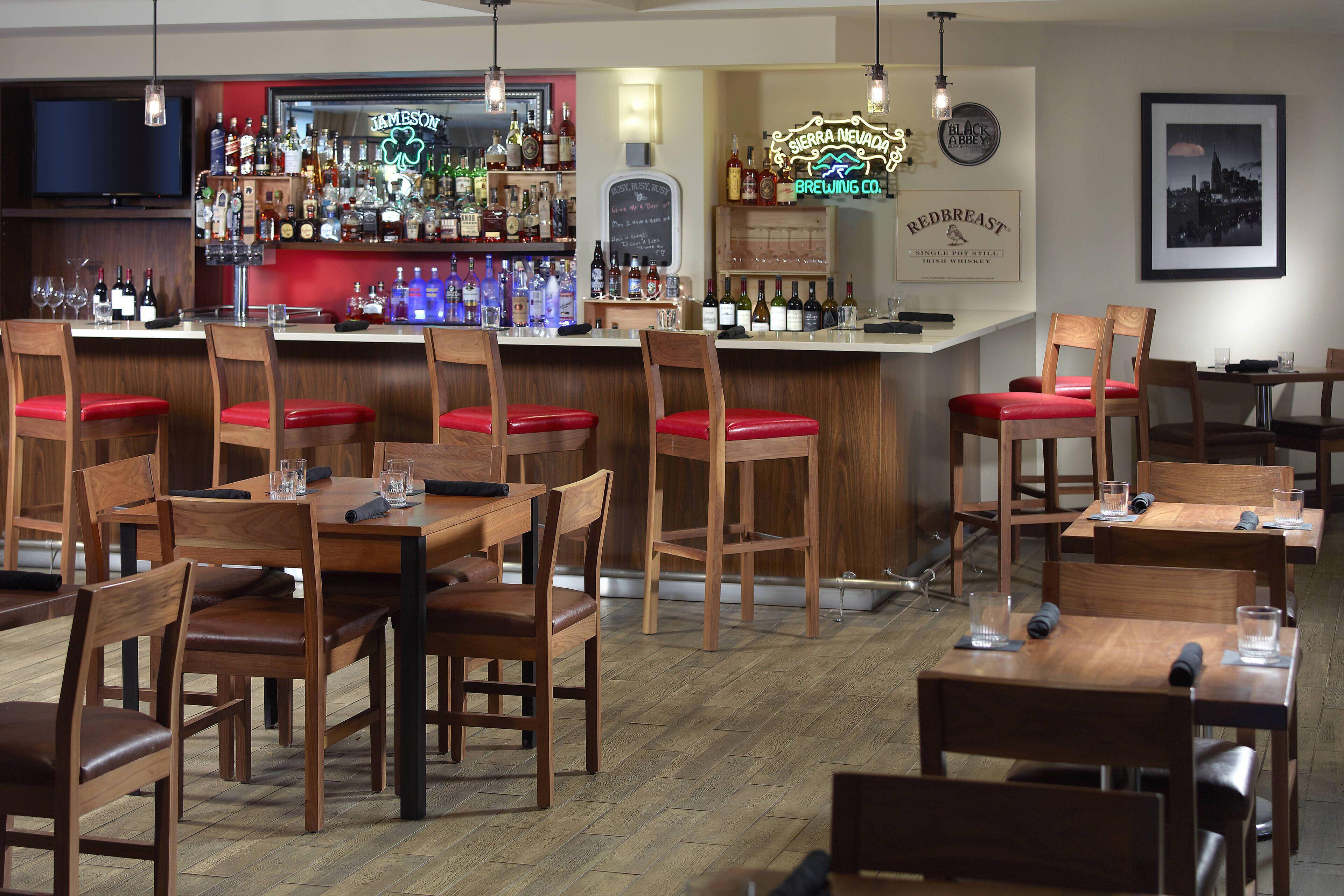 Hotel Four Points By Sheraton Airport 3*